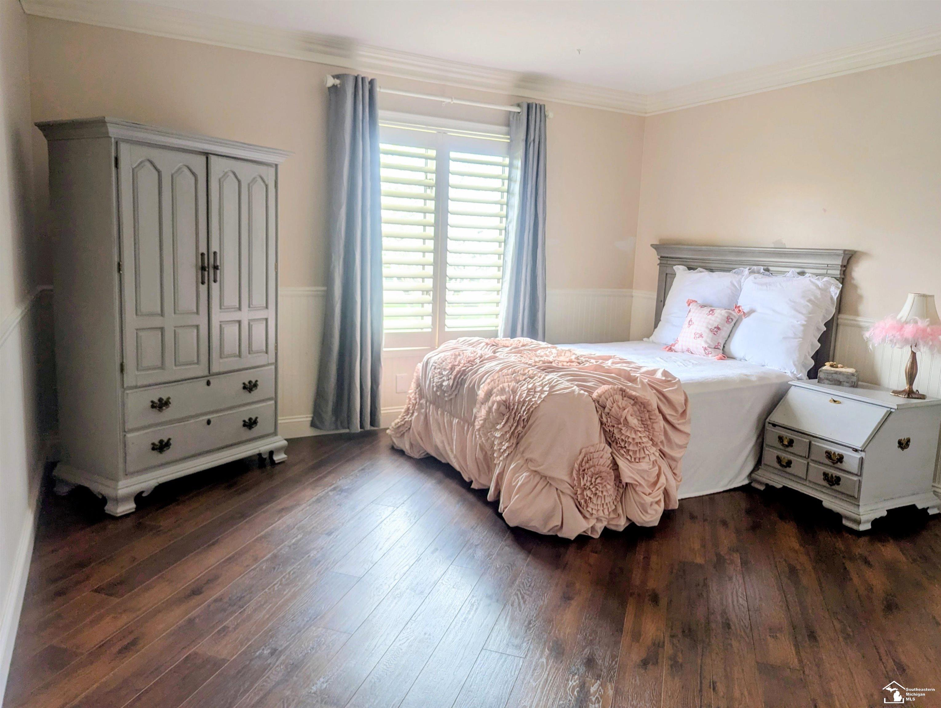 8908 Sarah Lane, Grosse Ile, MI, 48138