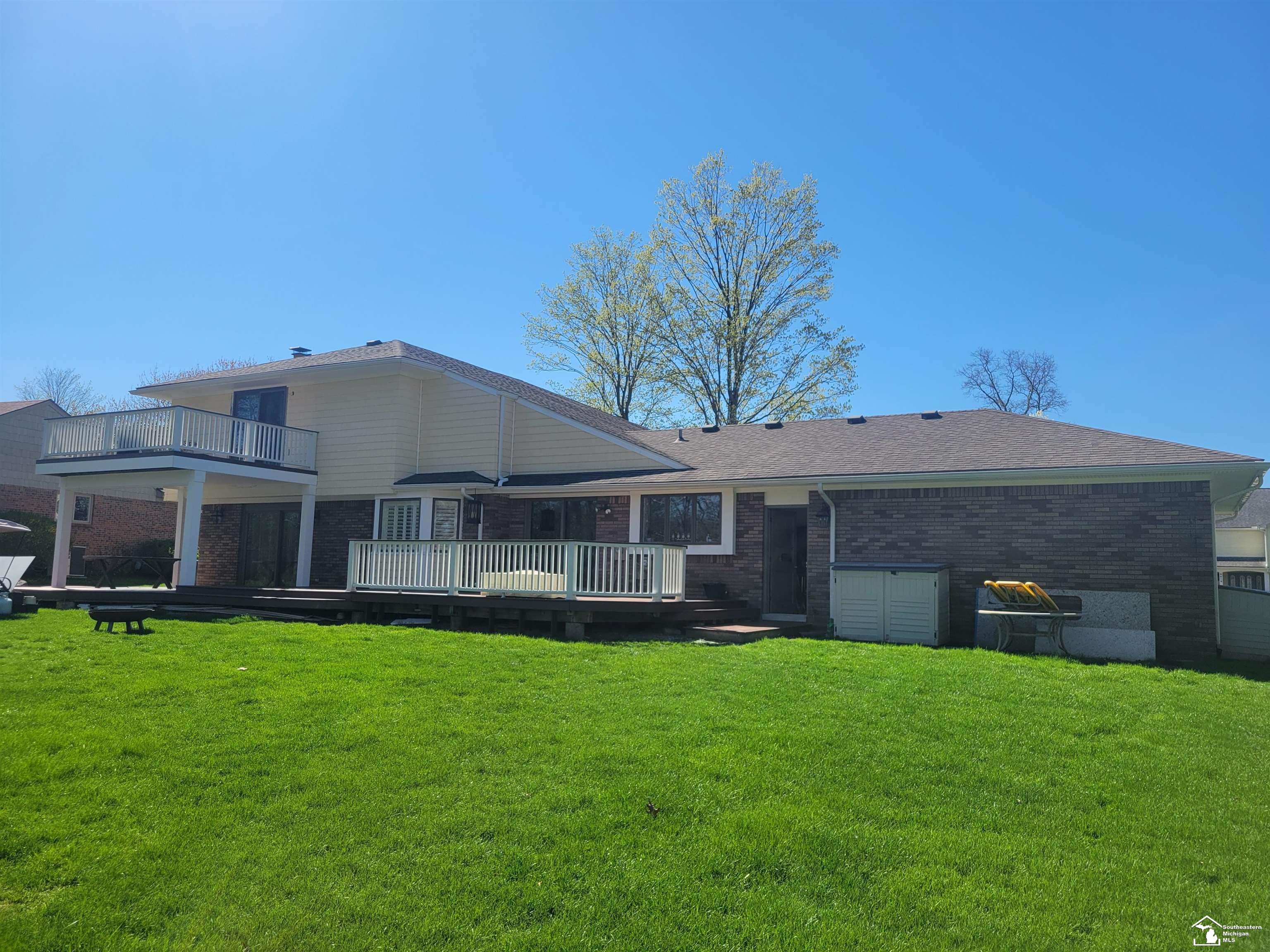 8908 Sarah Lane, Grosse Ile, MI, 48138