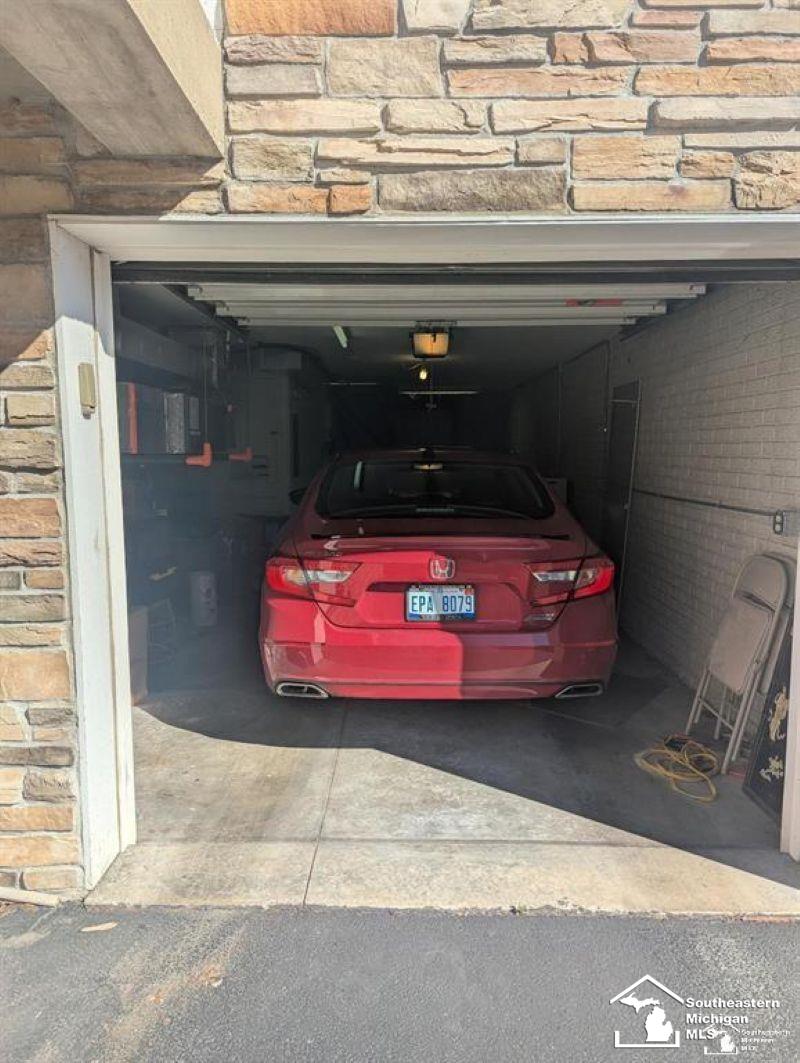 507 Mackinaw Trail, Luna Pier, MI, 48157