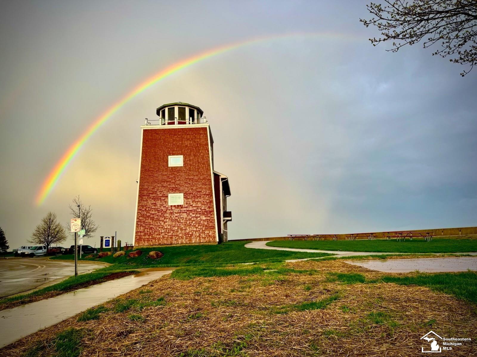 507 Mackinaw Trail, Luna Pier, MI, 48157