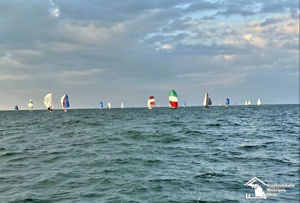 507 Mackinaw Trail, Luna Pier, MI, 48157