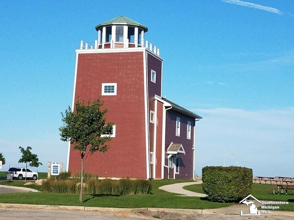 507 Mackinaw Trail, Luna Pier, MI, 48157