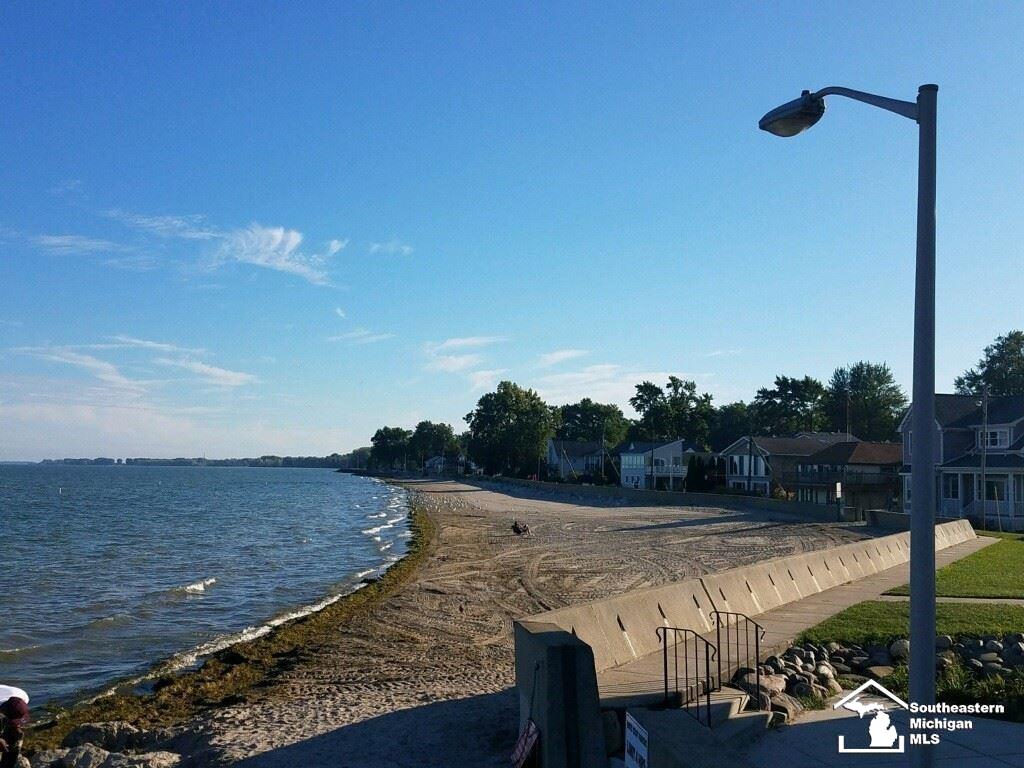 507 Mackinaw Trail, Luna Pier, MI, 48157