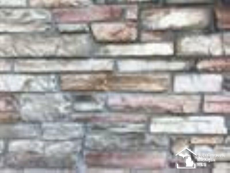 507 Mackinaw Trail, Luna Pier, MI, 48157