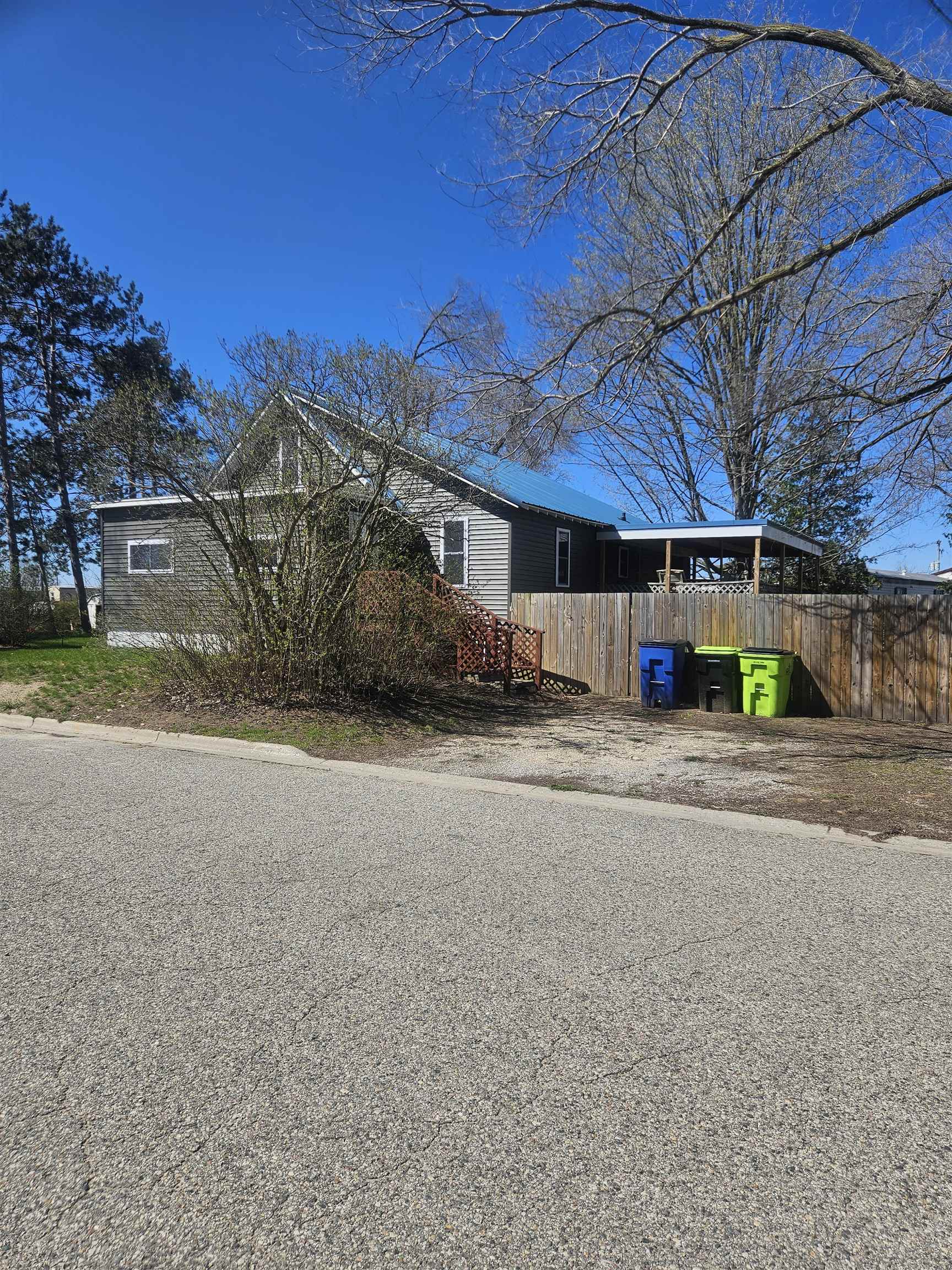 625 Cunningham Street, Clare, MI, 48617