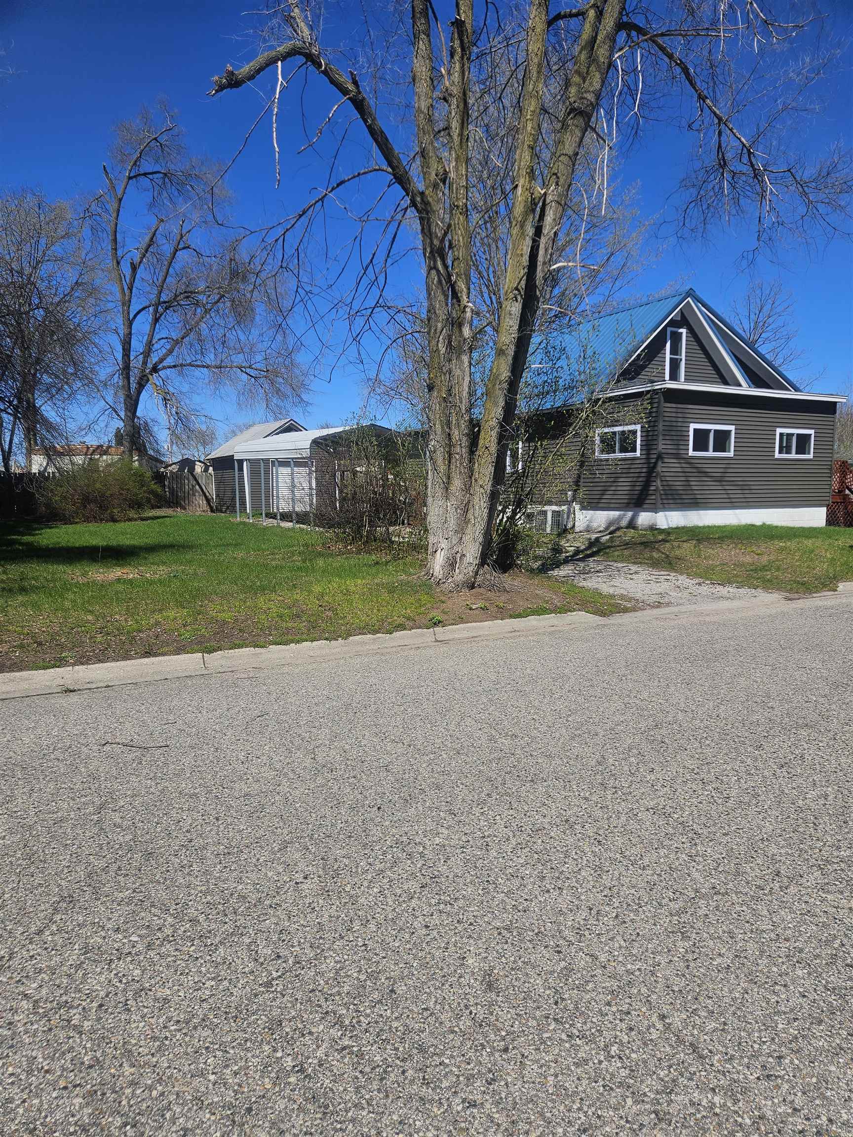 625 Cunningham Street, Clare, MI, 48617