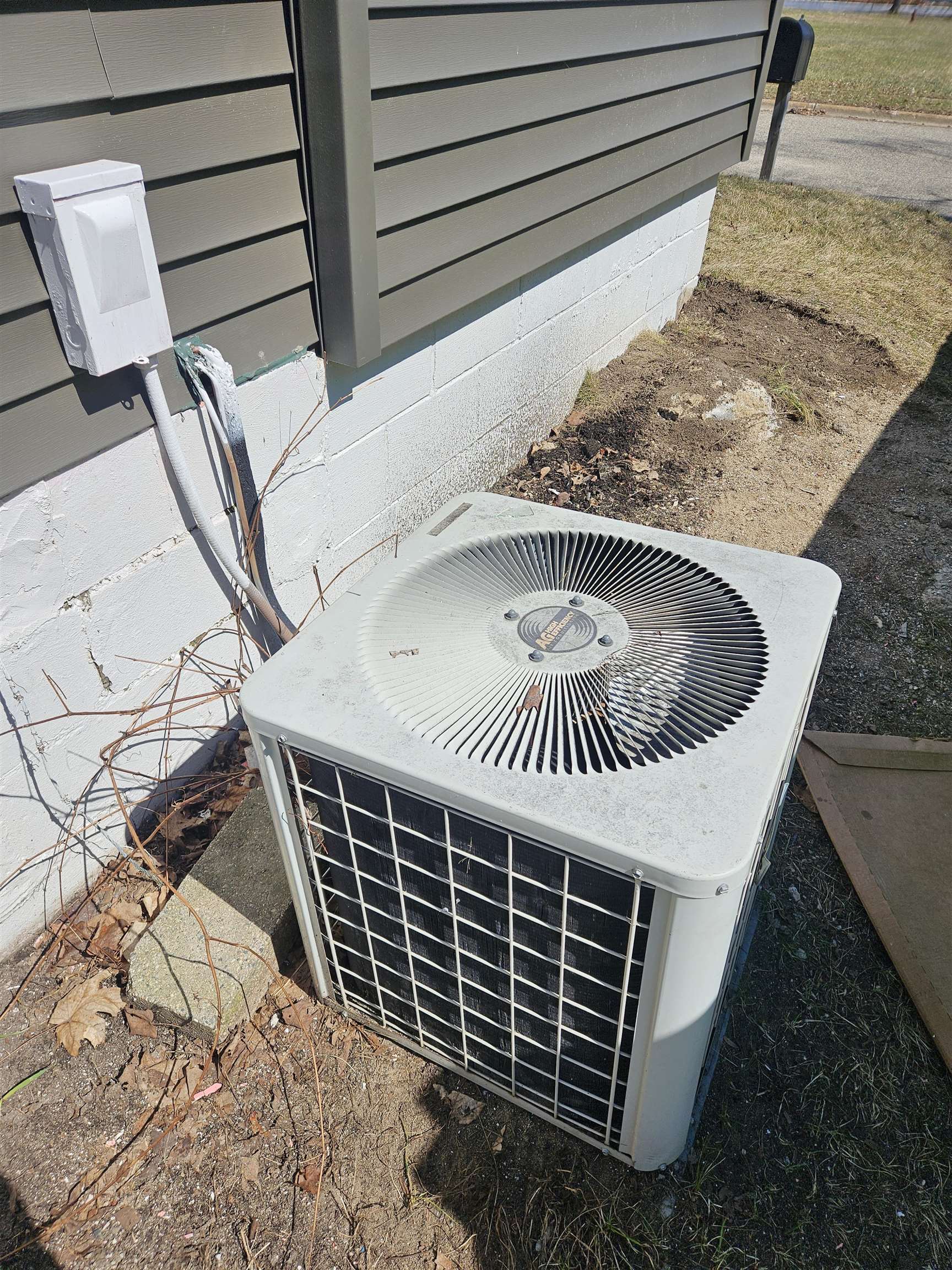 625 Cunningham Street, Clare, MI, 48617