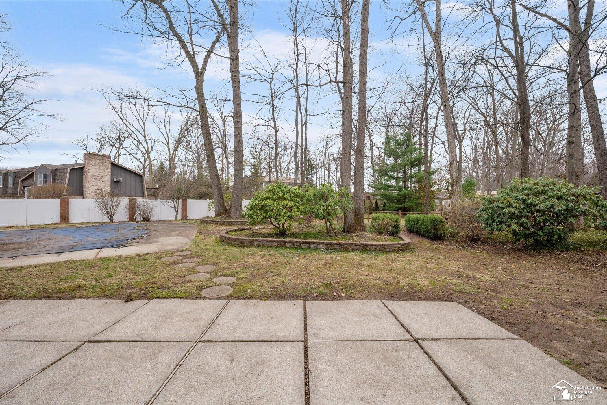 1950 Brookwood Lane, Temperance, MI, 48182