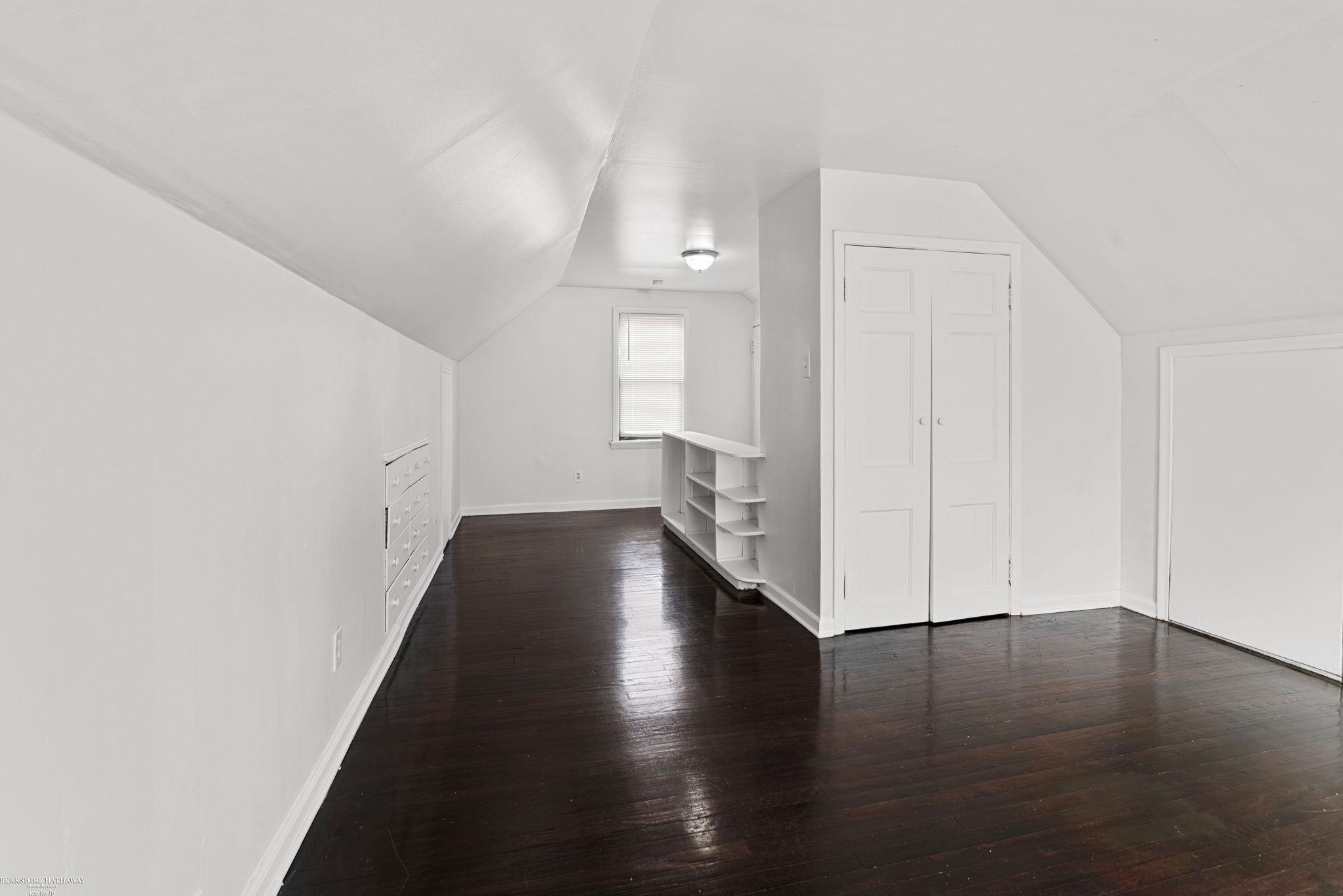 17583 Huntington Road, Detroit, MI, 48219