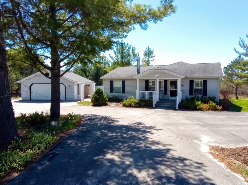 5402 Lexington Avenue, Gladwin, MI, 48624