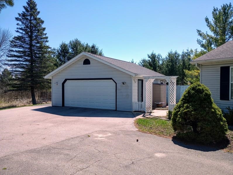 5402 Lexington Avenue, Gladwin, MI, 48624
