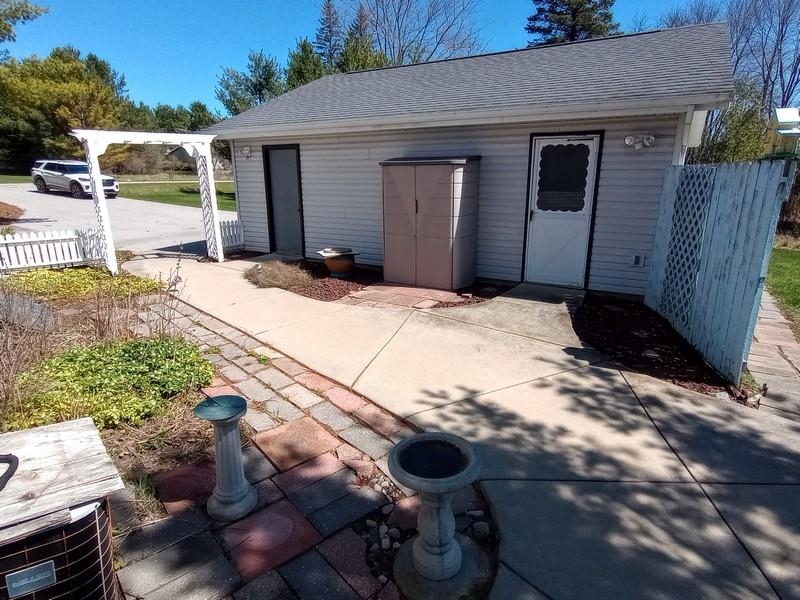 5402 Lexington Avenue, Gladwin, MI, 48624
