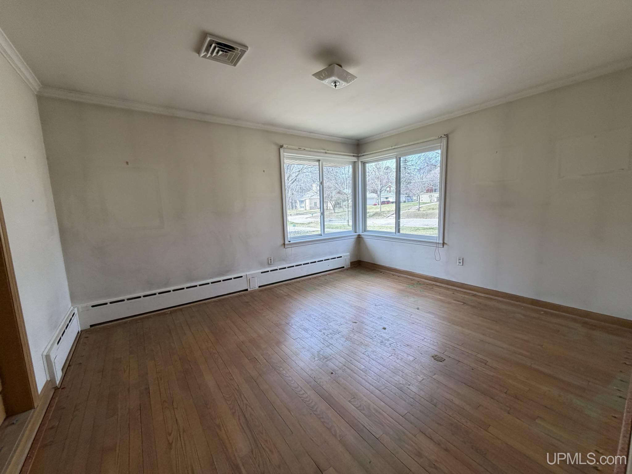 811 W Brown Street, Iron Mountain, MI, 49801