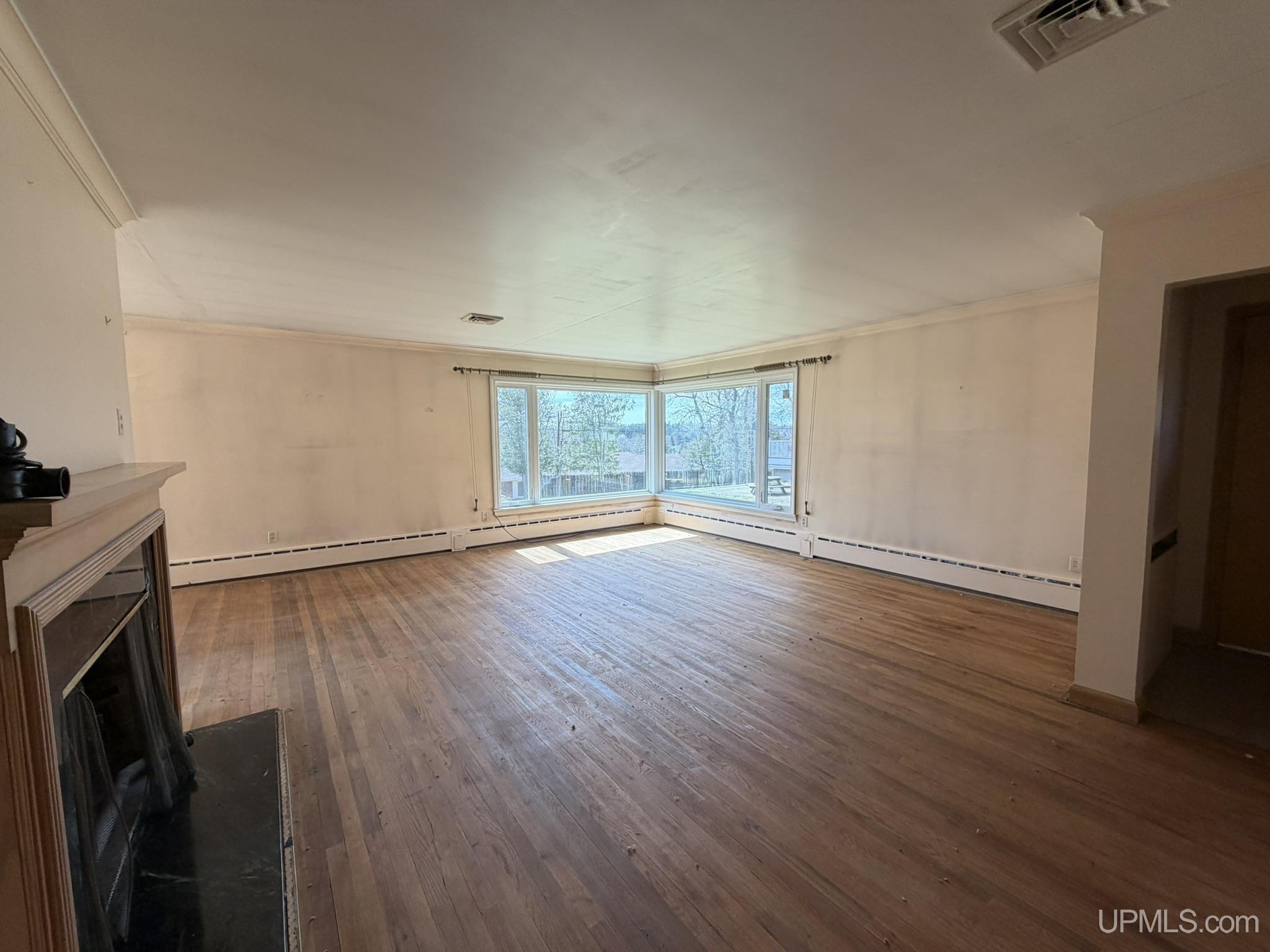 811 W Brown Street, Iron Mountain, MI, 49801