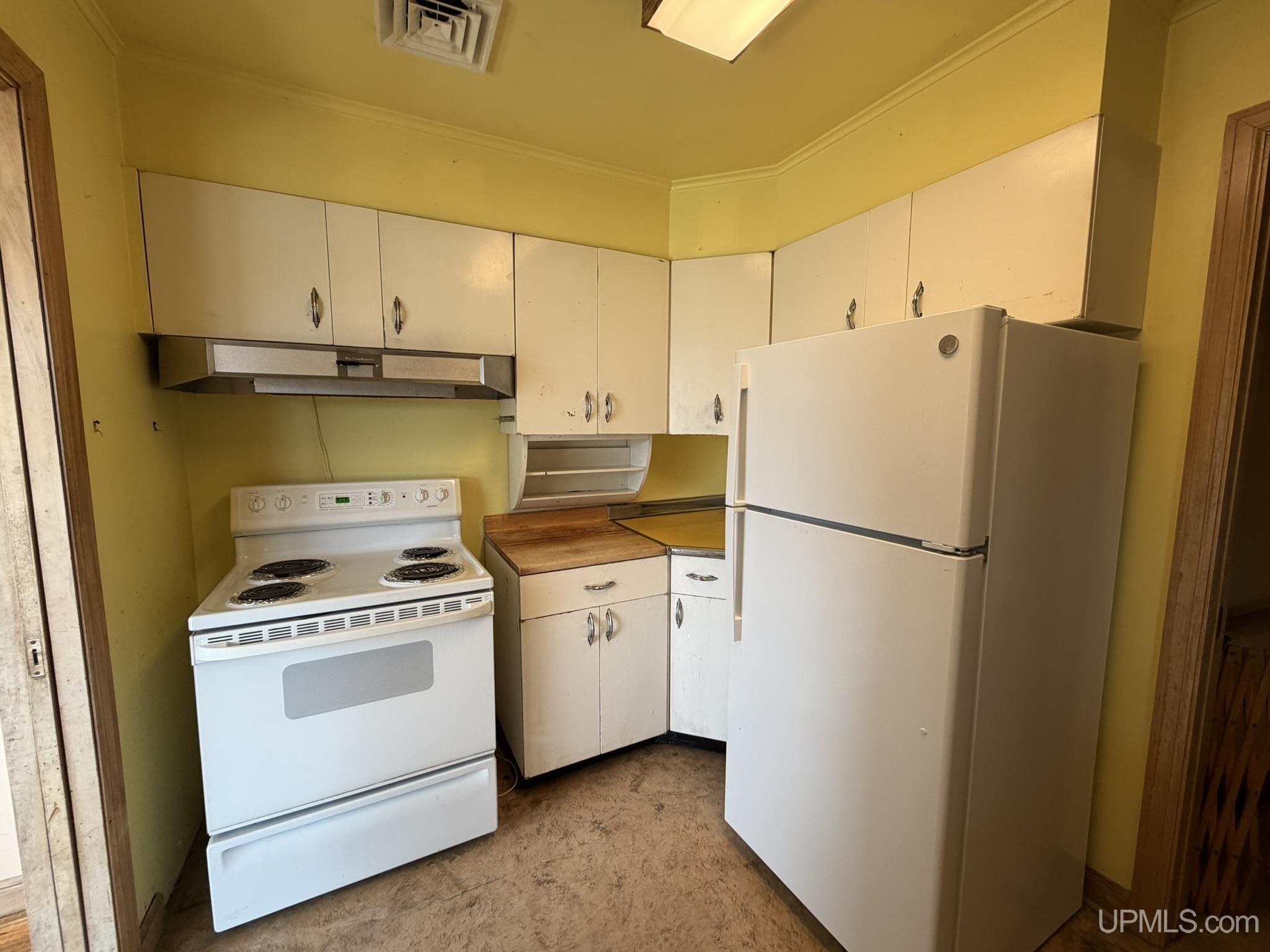 811 W Brown Street, Iron Mountain, MI, 49801