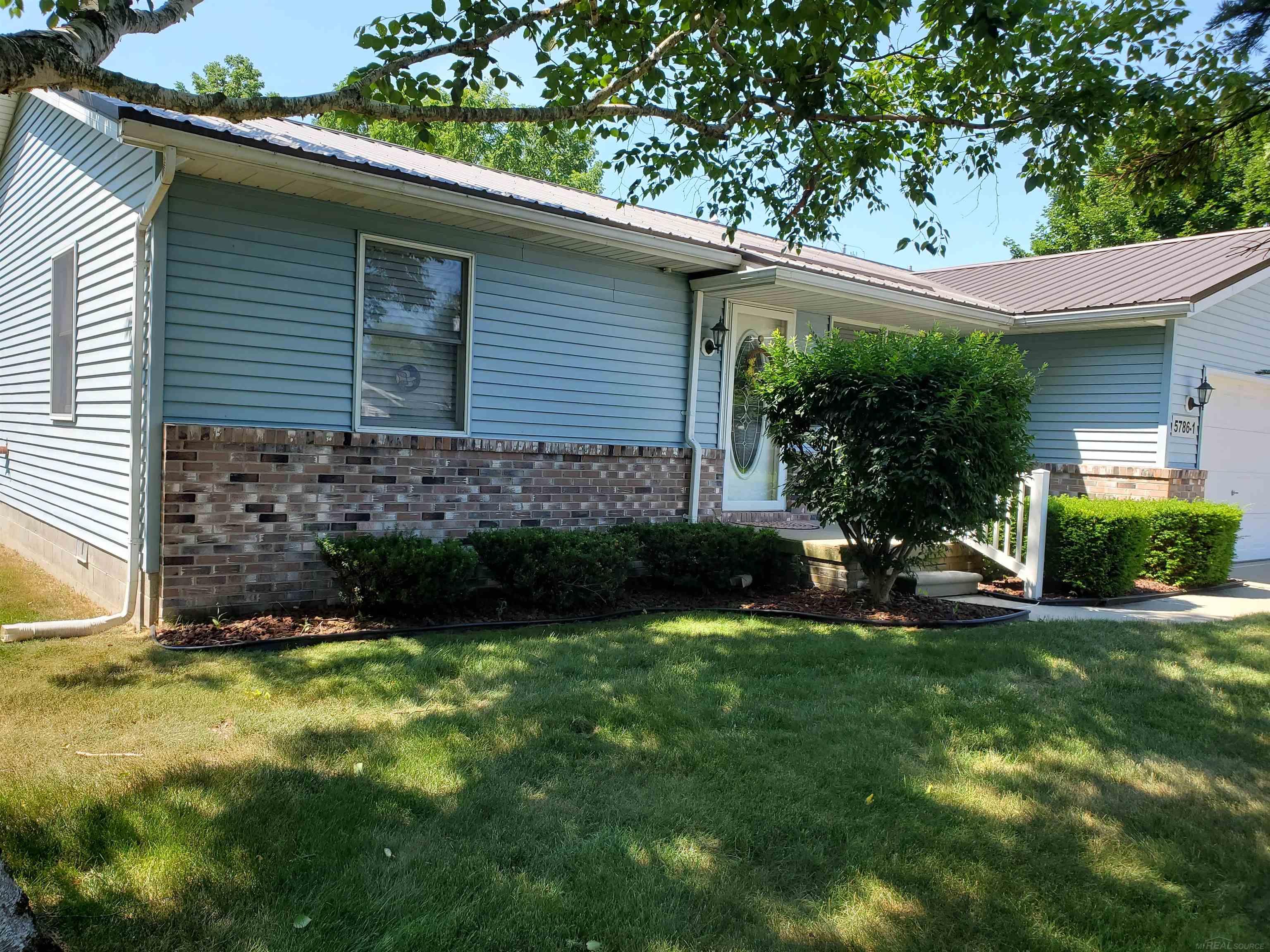 Homes for sale in Lexington, MI | 5786 Main #1 St, Lexington, MI 48450 | MLS# 58050204926