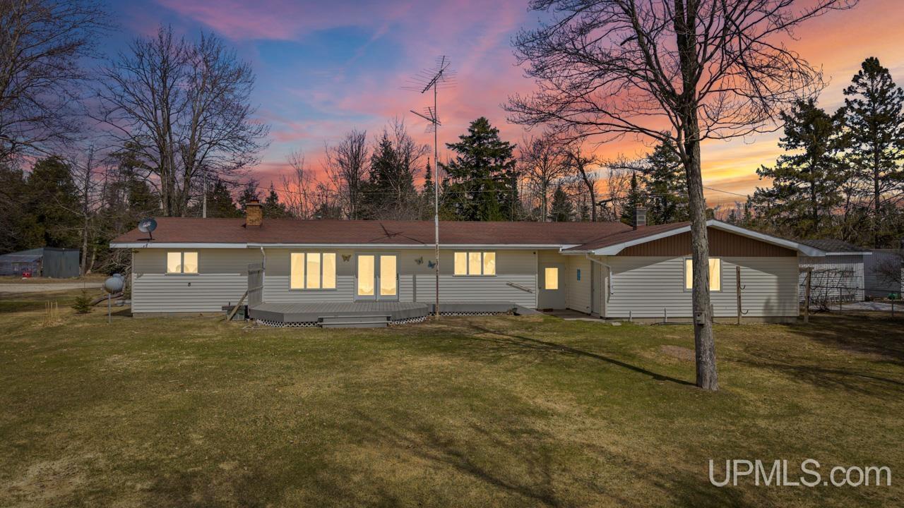 7405 Sunset S.75 Lane, Rapid River, MI, 49878