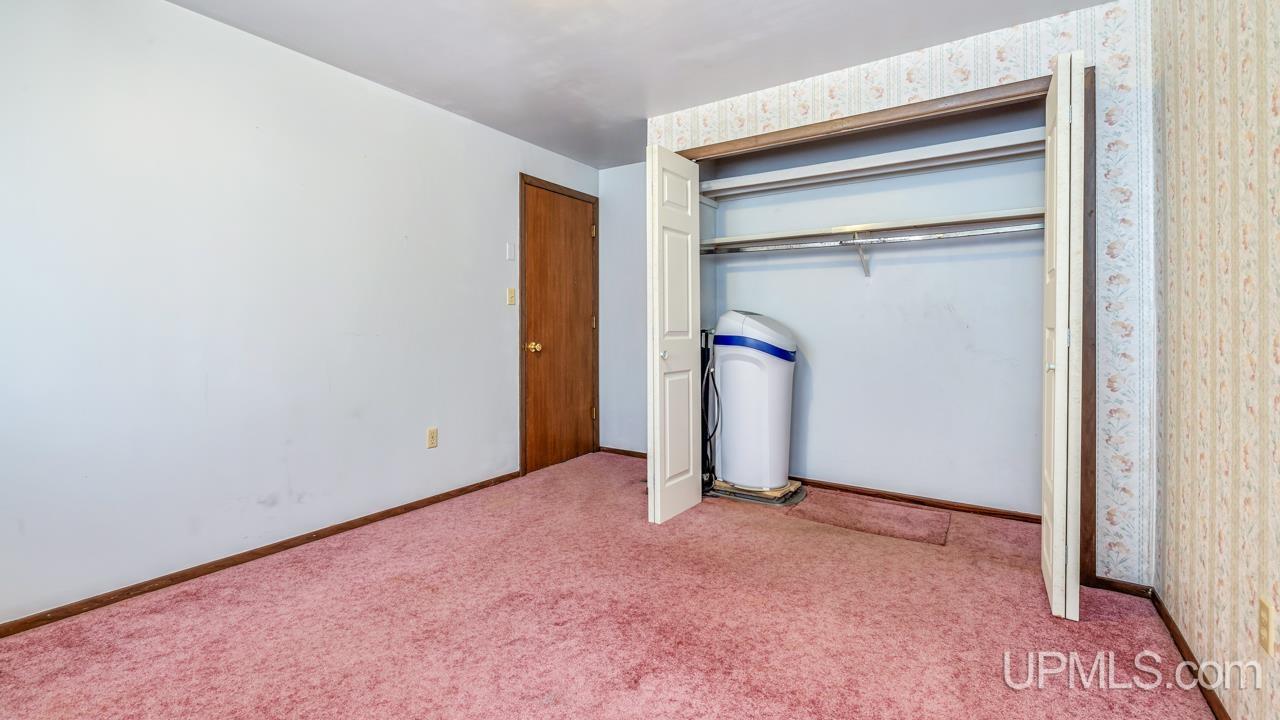 7405 Sunset S.75 Lane, Rapid River, MI, 49878