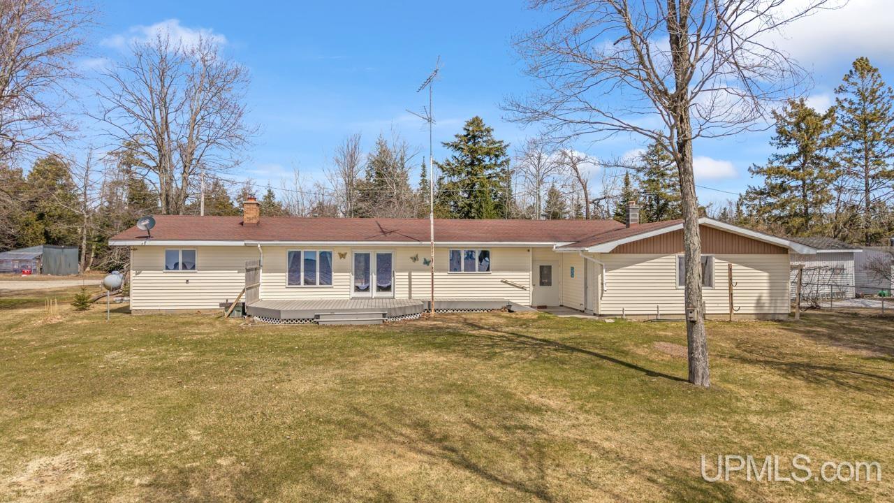 7405 Sunset S.75 Lane, Rapid River, MI, 49878