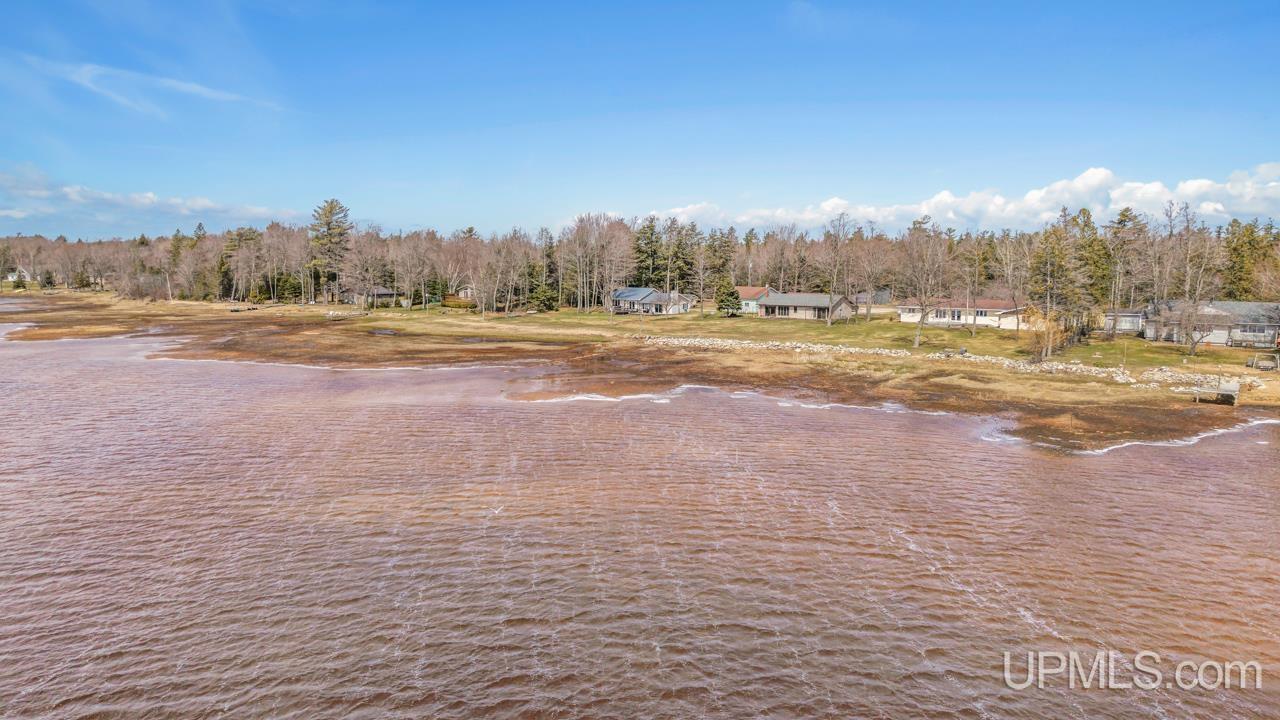 7405 Sunset S.75 Lane, Rapid River, MI, 49878