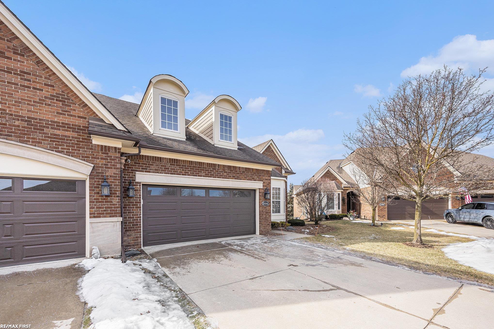 21114 Lilac Lane, Clinton Township, MI, 48036-5012