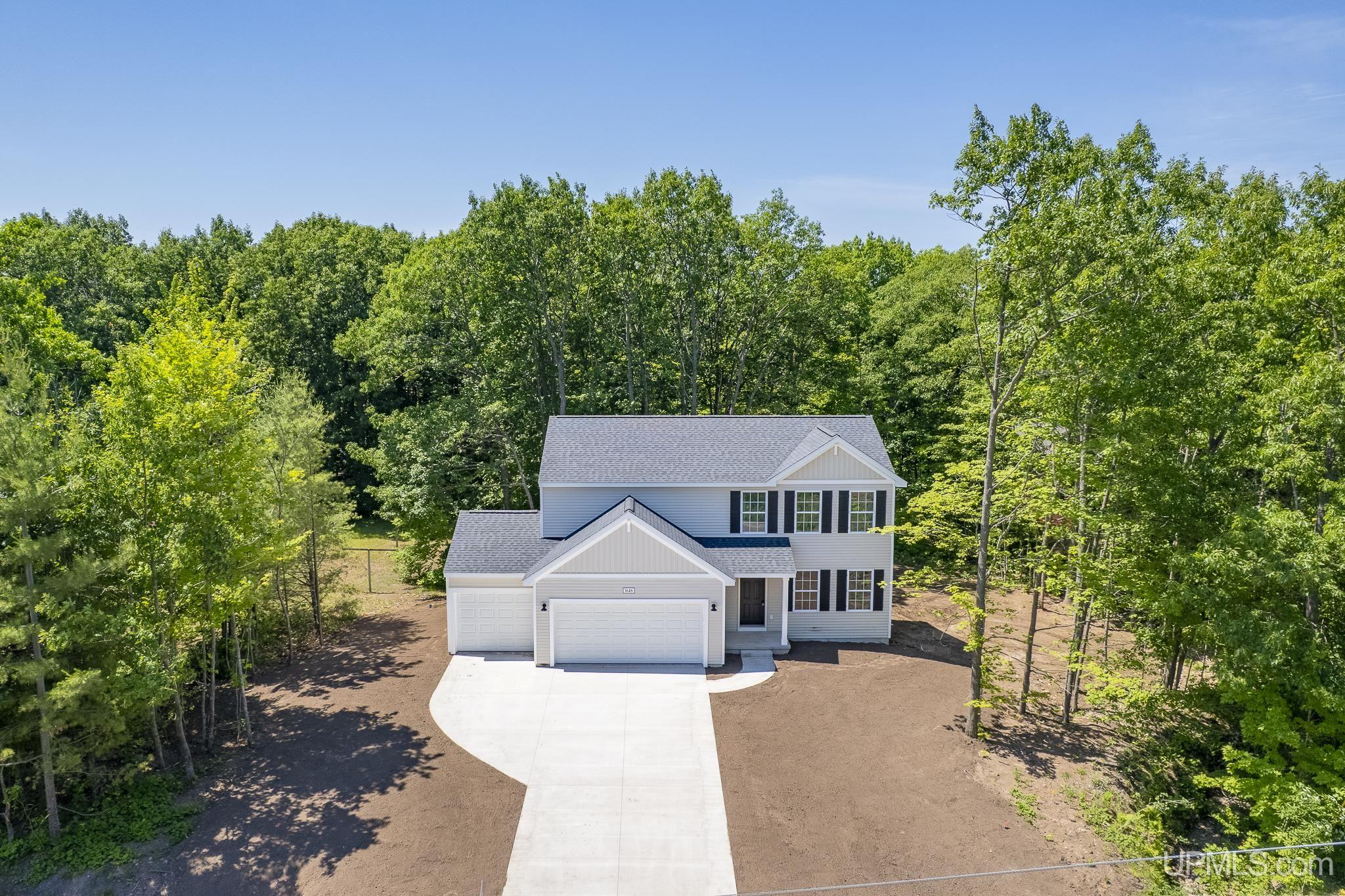 Homes for sale in Hancock, MI | 1648 Captain's Dr, Hancock, MI 49930 | MLS# 50204973