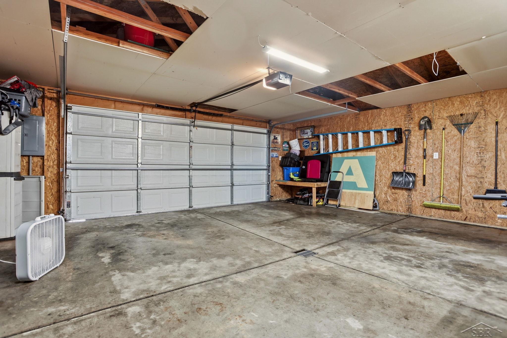 130 S Miller Road, Saginaw, MI, 48609