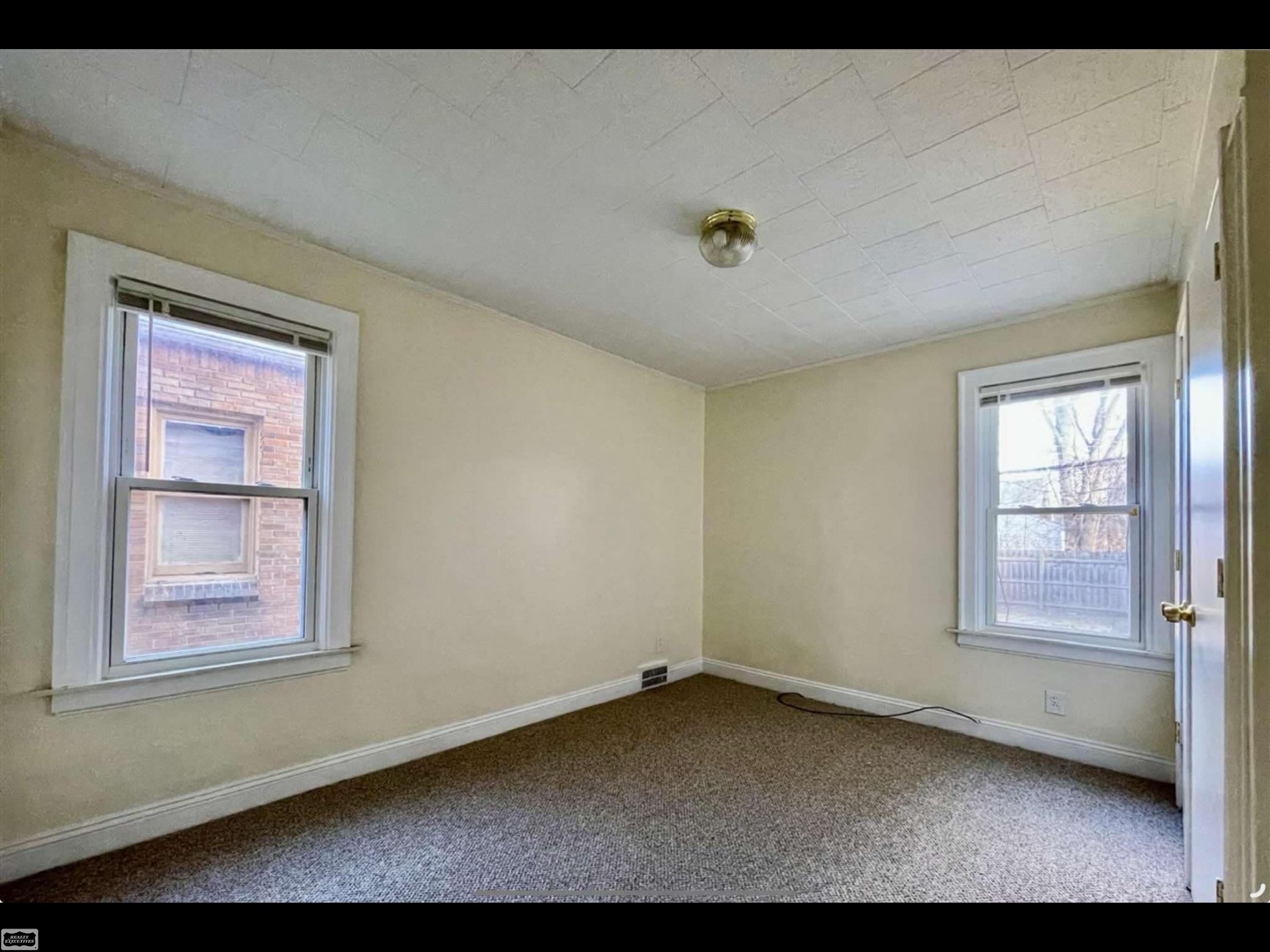 17198 Bradford St Street, Detroit, MI, 48205