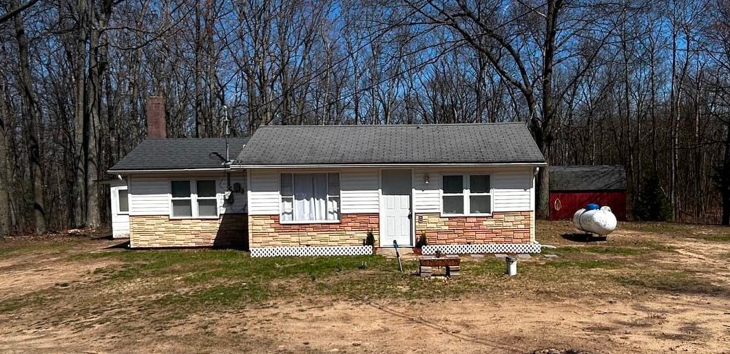 301 Hidden River Drive, Adrian, MI, 49221-3746