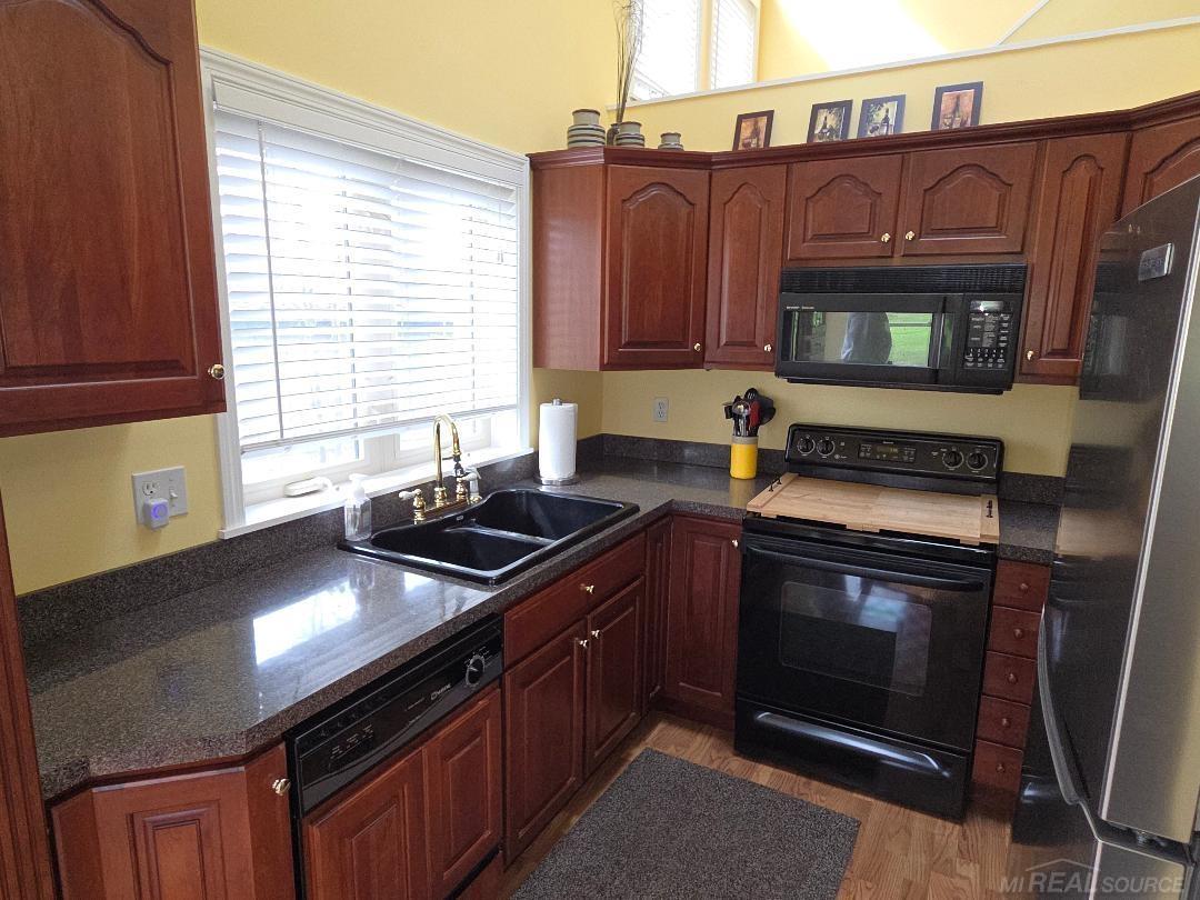 5700 Royal Court, Butman, MI, 48624