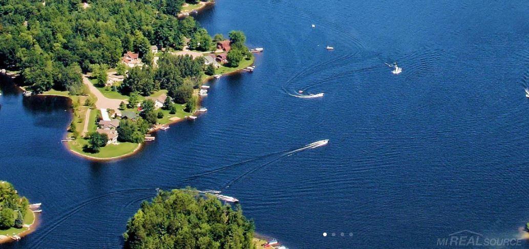 5700 Royal Court, Butman, MI, 48624