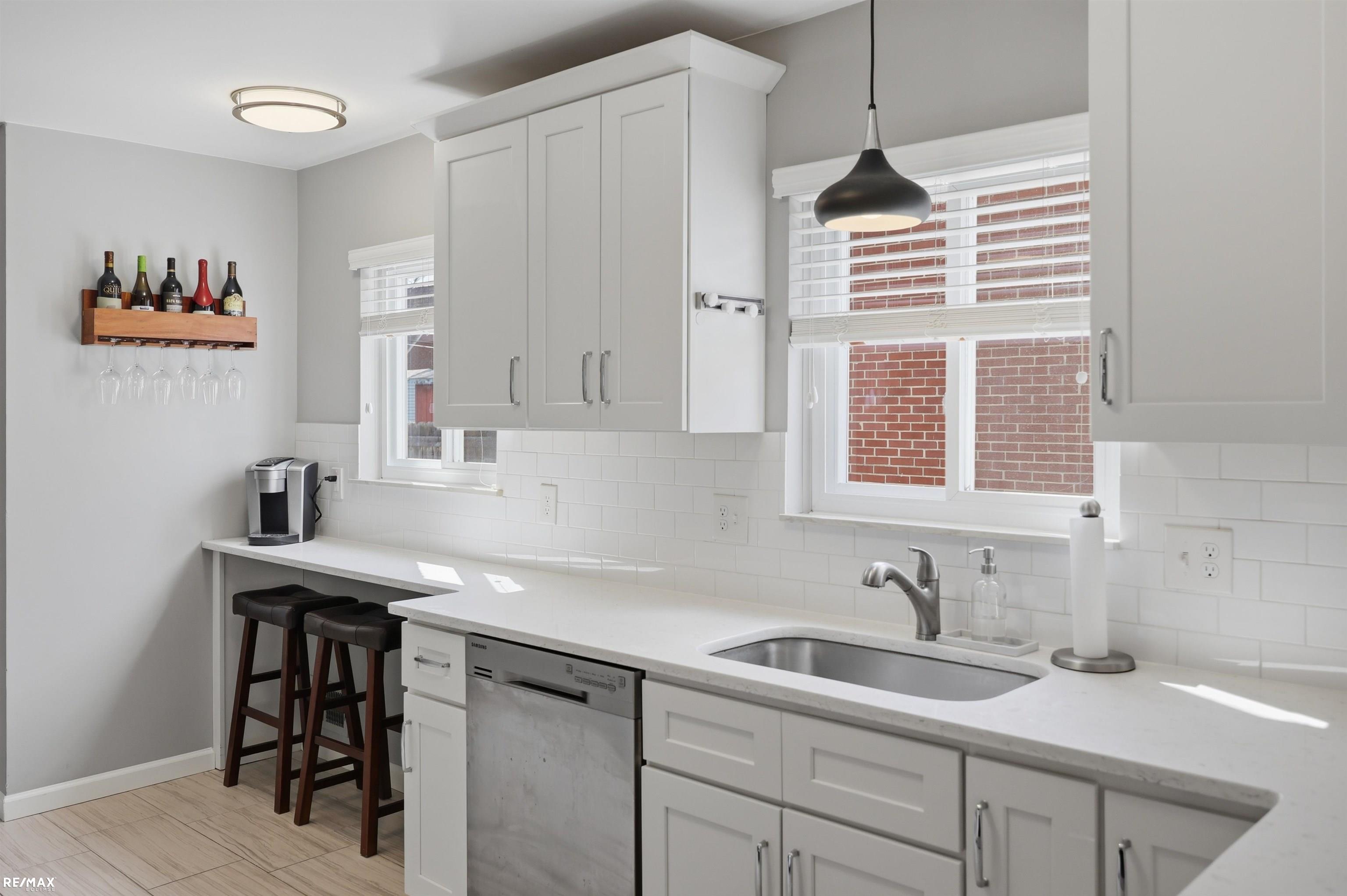 801 W Baker Avenue, Clawson, MI, 48017