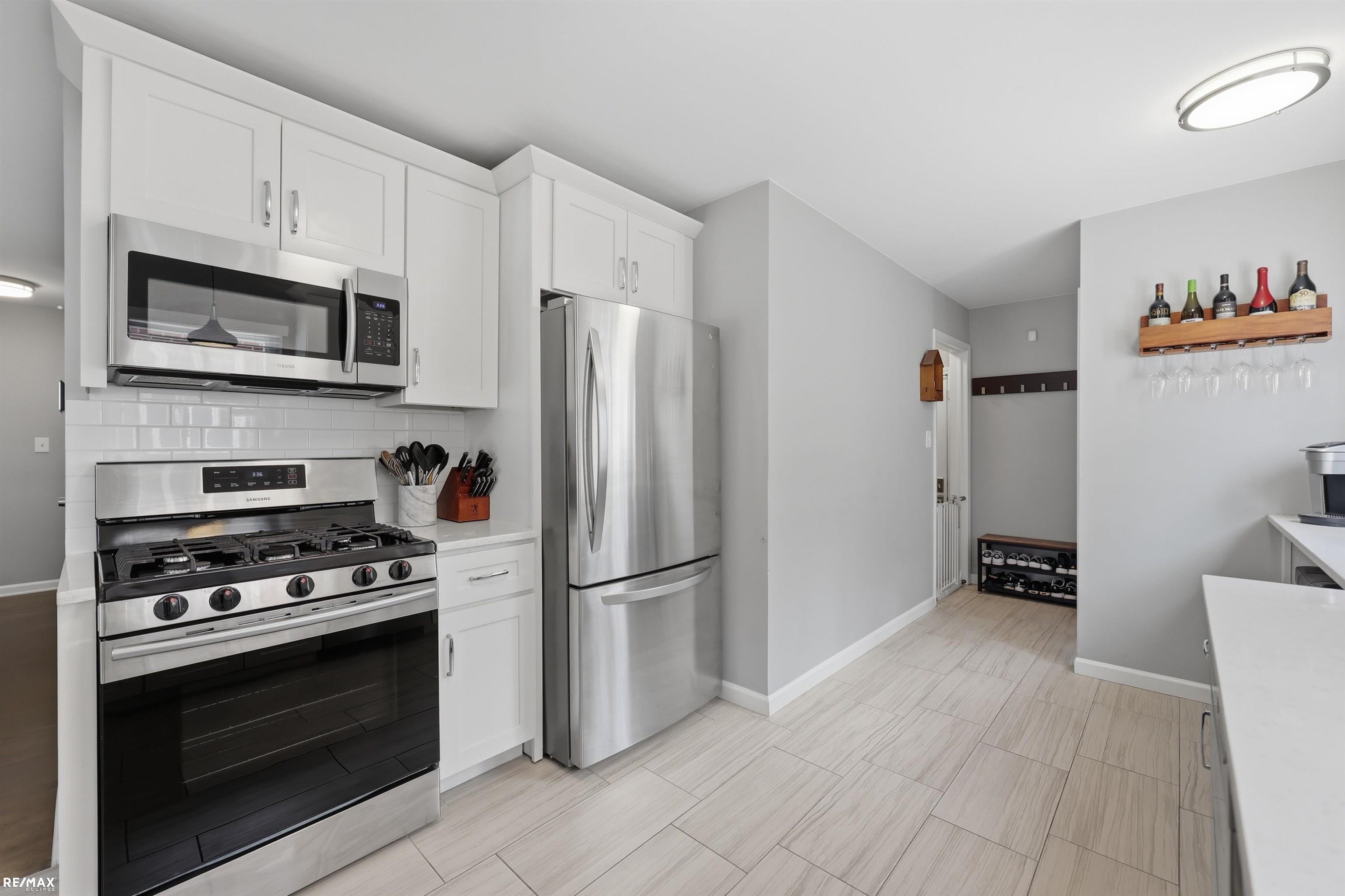 801 W Baker Avenue, Clawson, MI, 48017