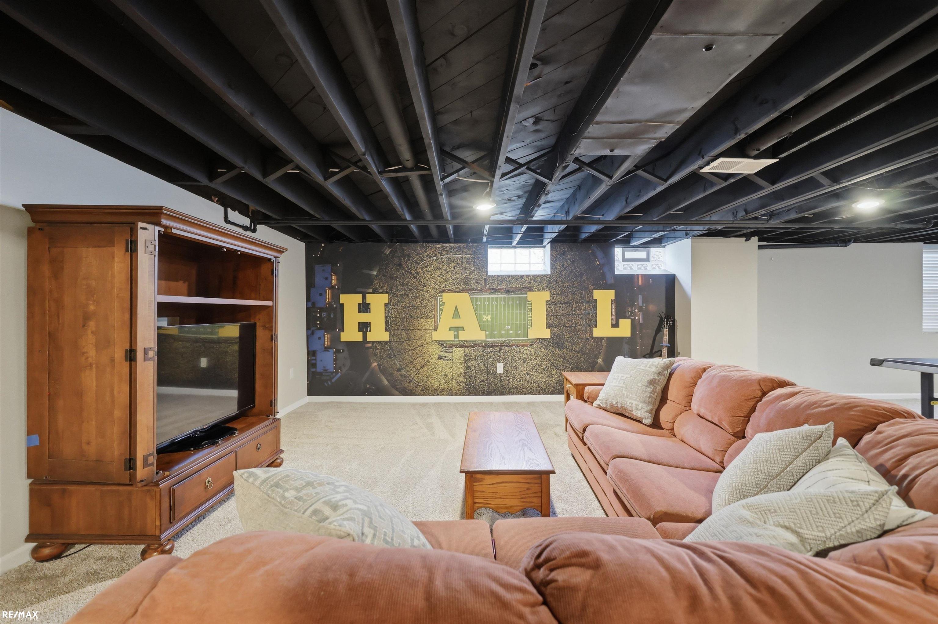 801 W Baker Avenue, Clawson, MI, 48017