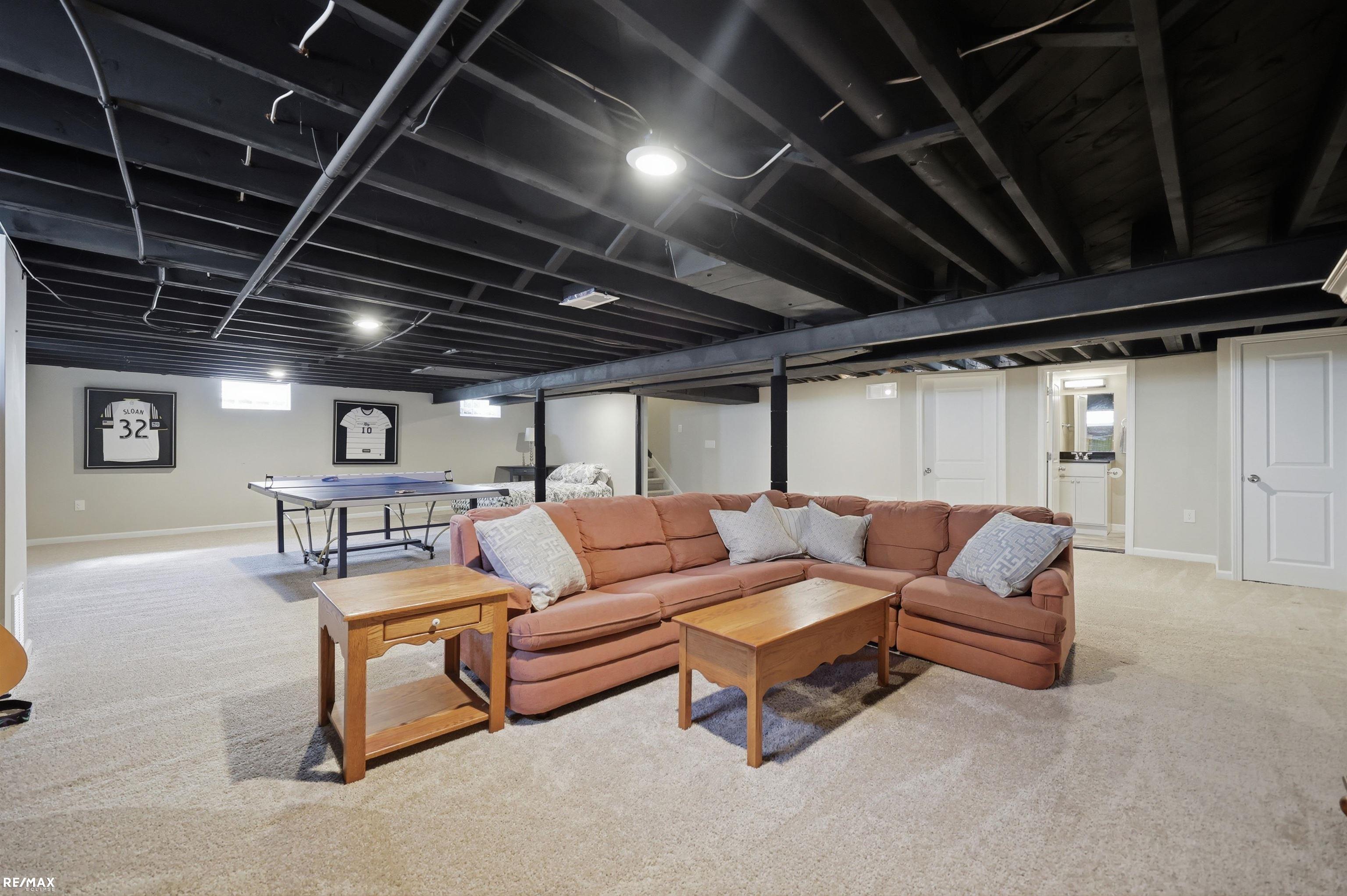 801 W Baker Avenue, Clawson, MI, 48017