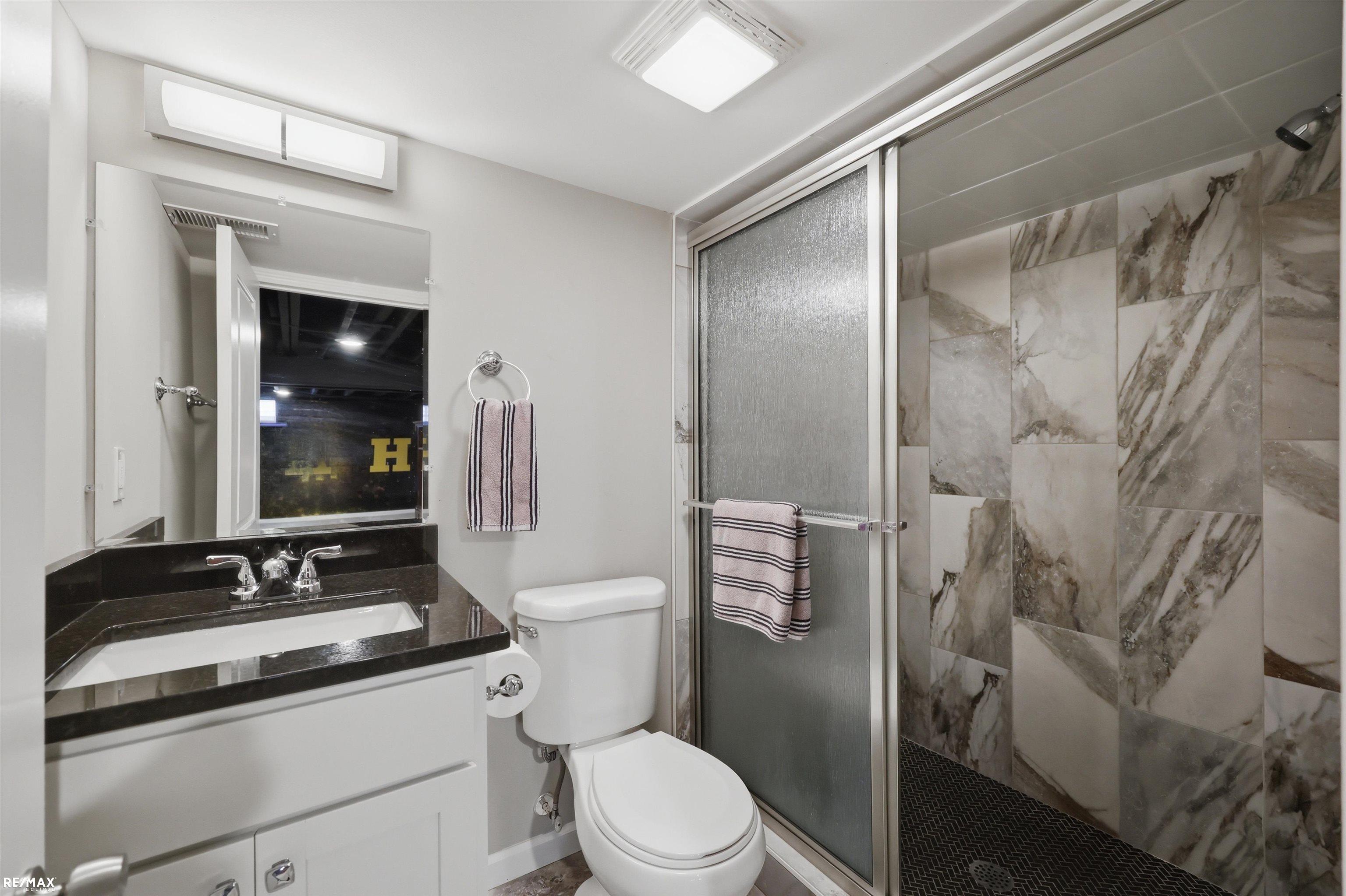 801 W Baker Avenue, Clawson, MI, 48017