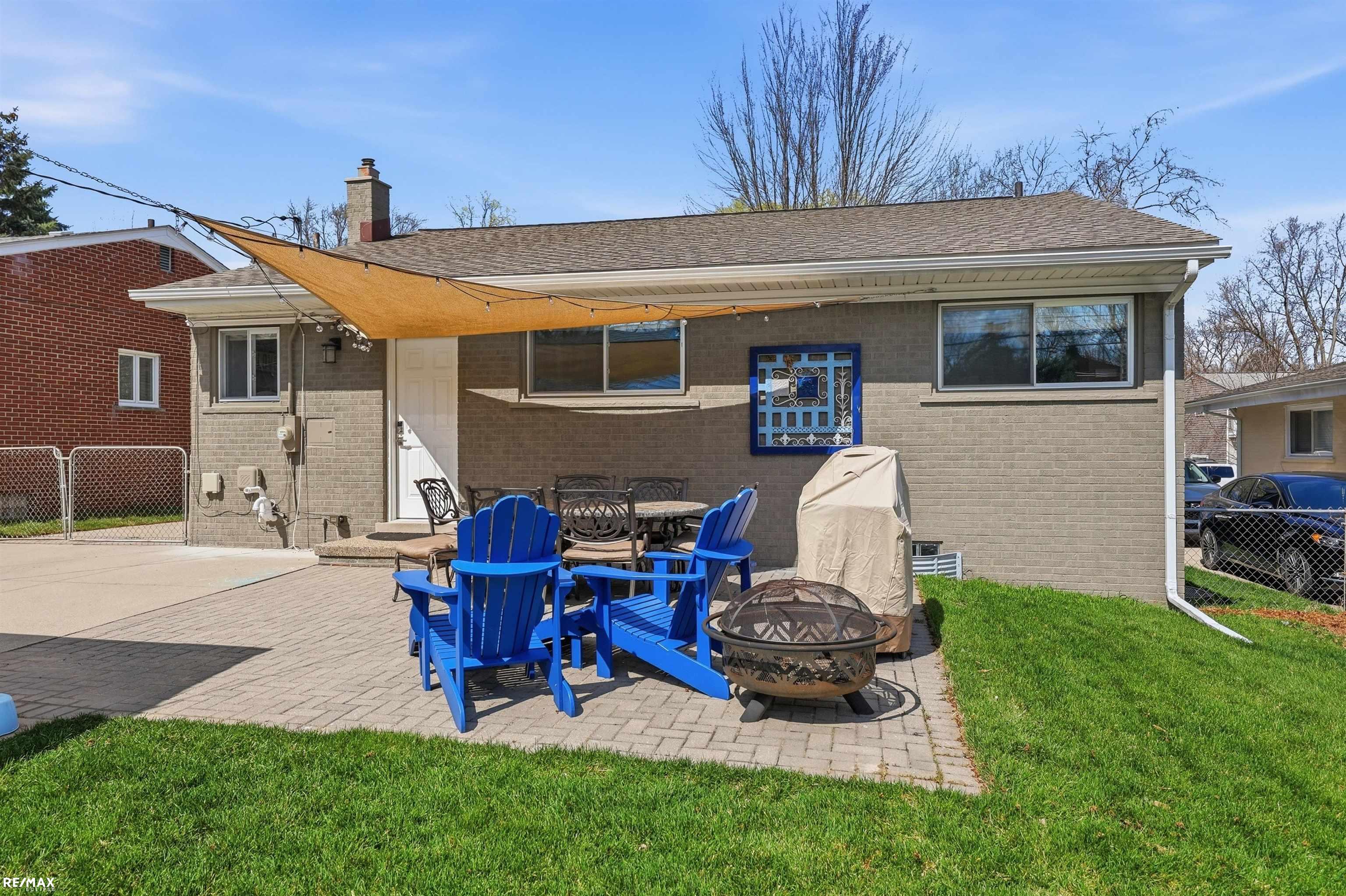 801 W Baker Avenue, Clawson, MI, 48017