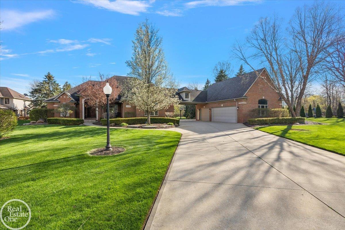 11484 Bayberry Drive UNIT&nbsp;UNIT&nbsp;#3, Bruce, MI, 48065-3743