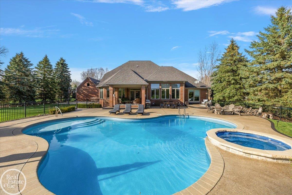 11484 Bayberry Drive UNIT&nbsp;UNIT&nbsp;#3, Bruce, MI, 48065-3743