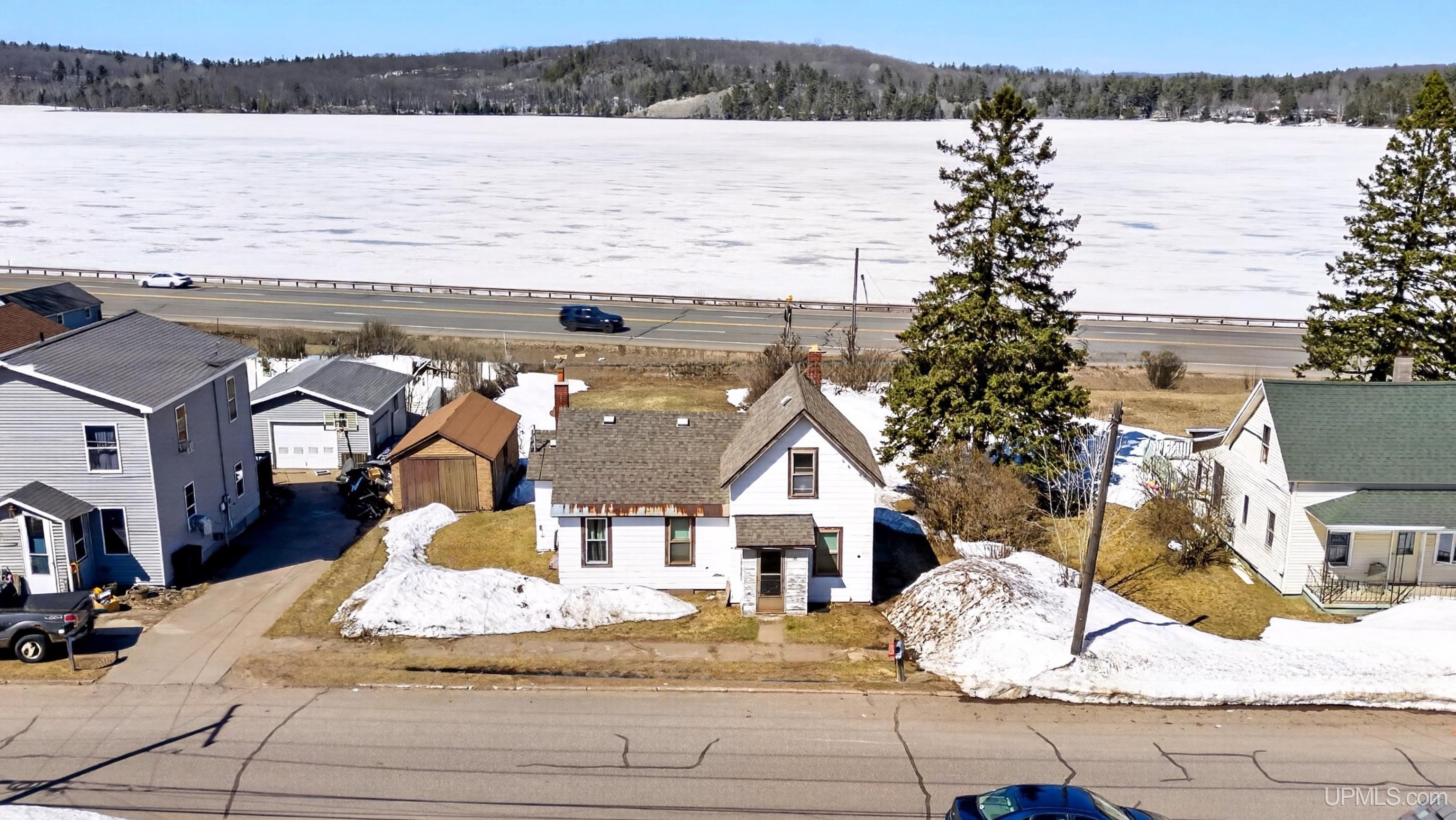 212 W Water Street, Negaunee MI 49866, 50205075