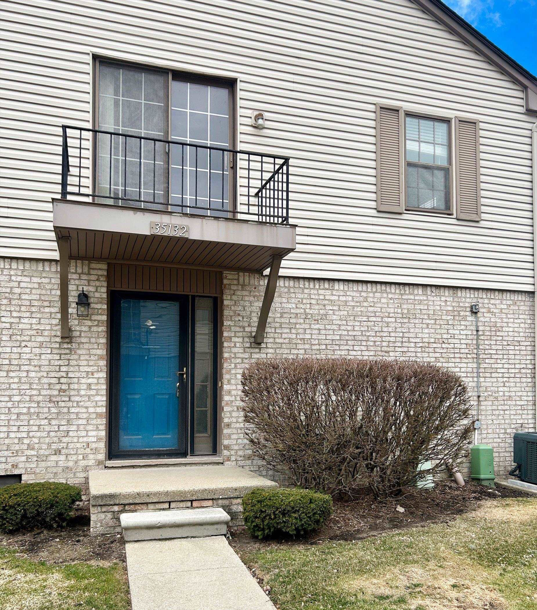 35132 N Bay Circle UNIT&nbsp;16, Harrison Twp, MI, 48045
