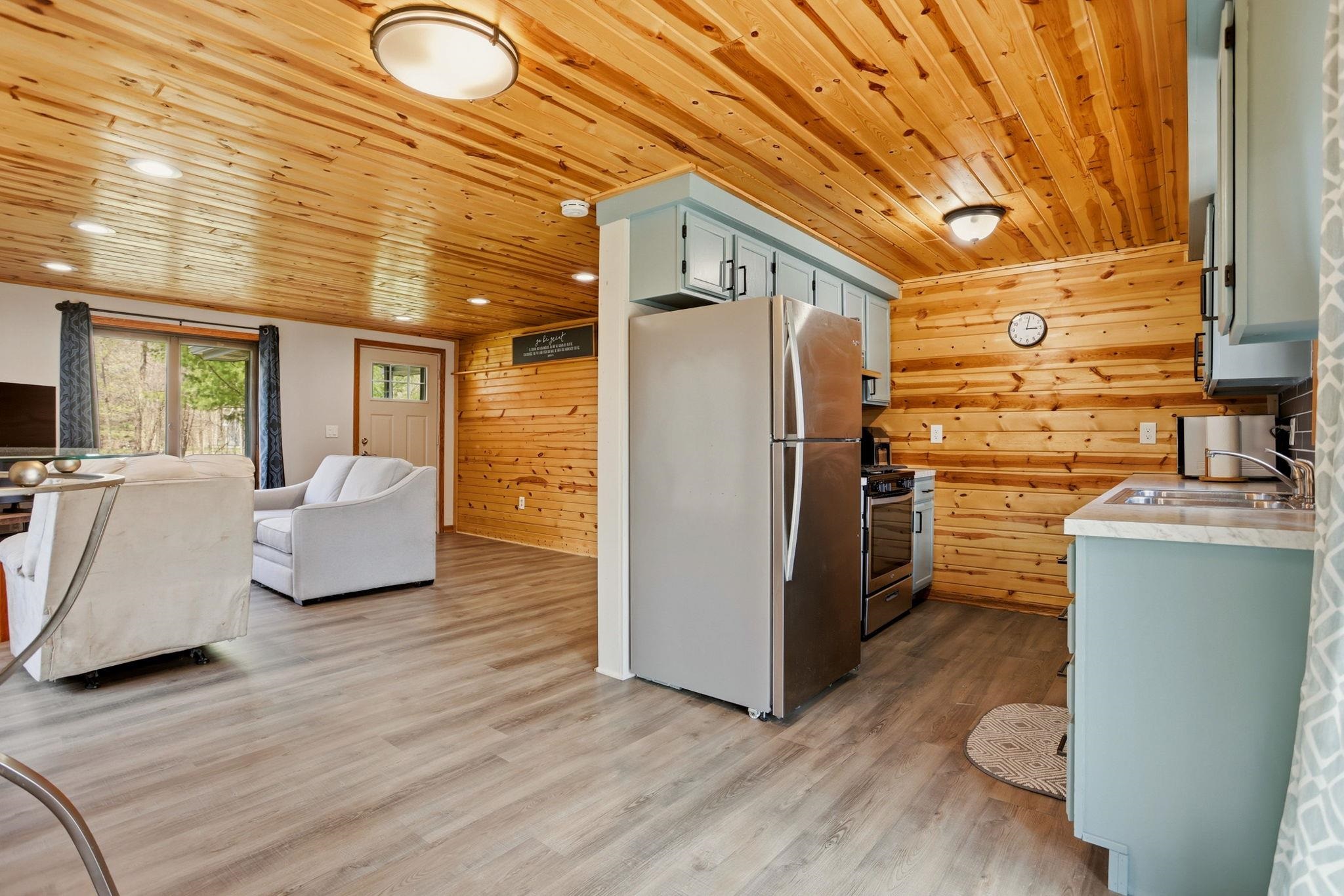 249 W Miller Road, Midland, MI, 48640