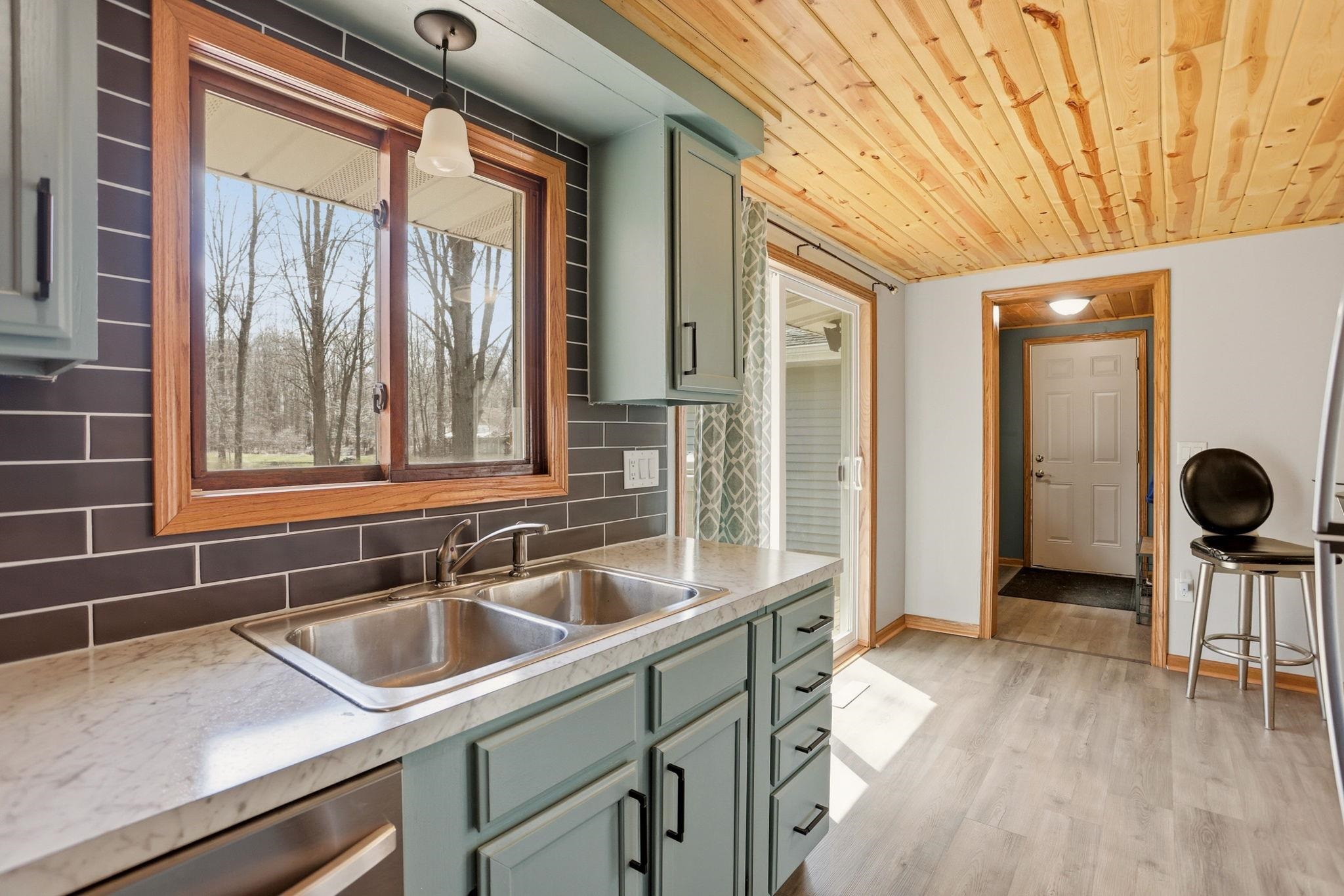 249 W Miller Road, Midland, MI, 48640