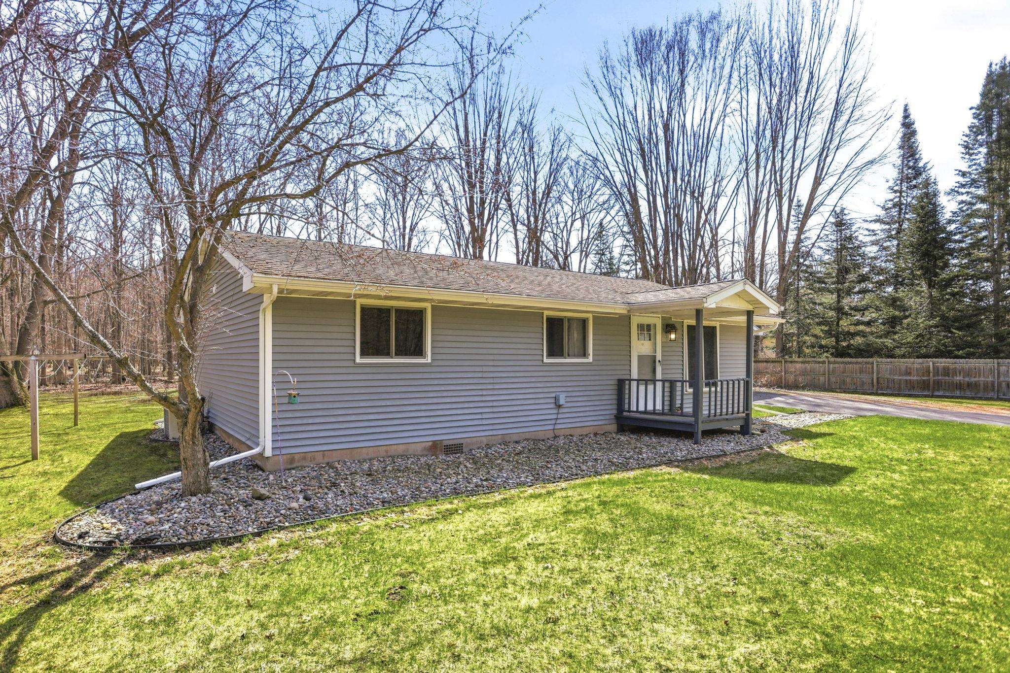 249 W Miller Road, Midland, MI, 48640