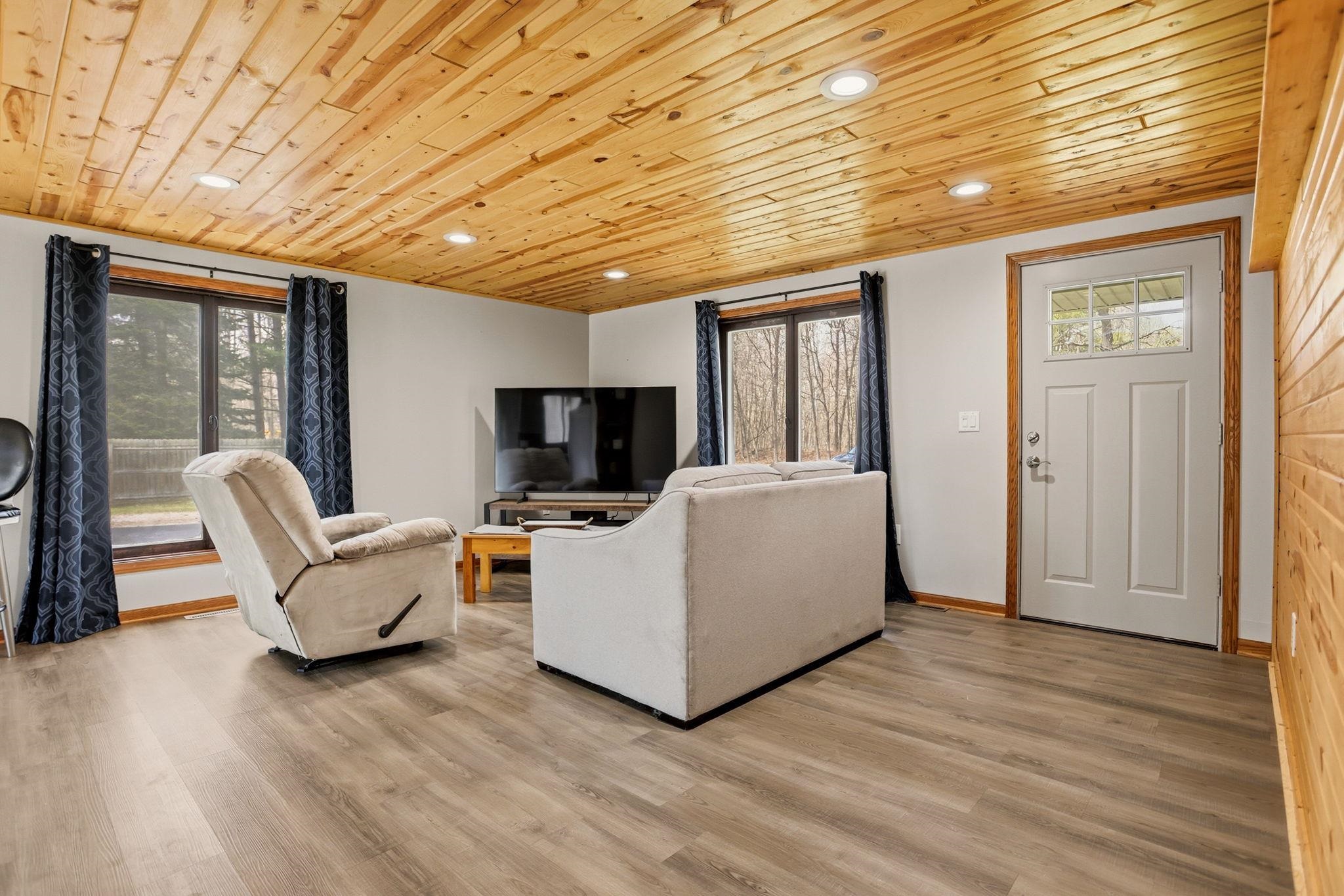 249 W Miller Road, Midland, MI, 48640