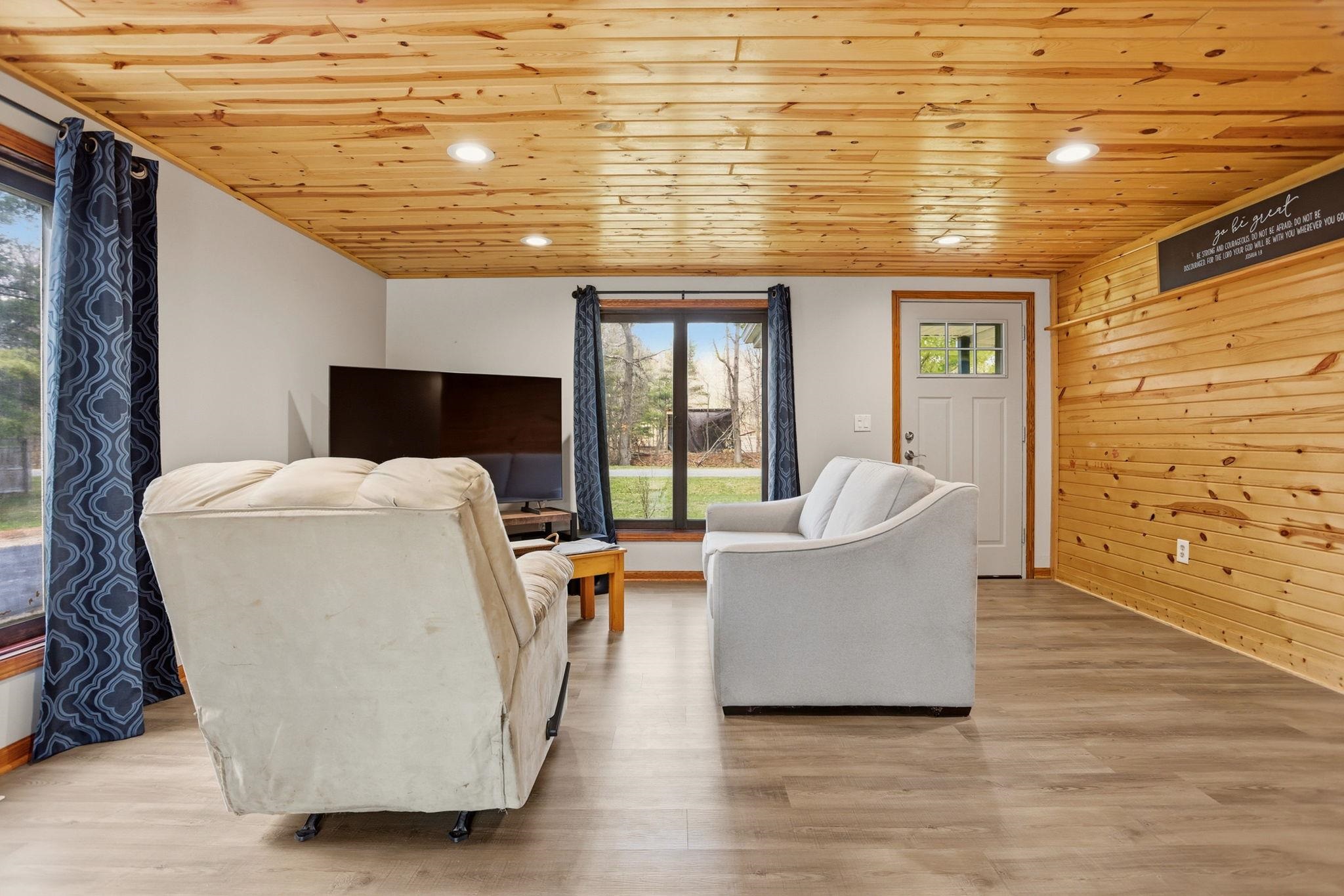 249 W Miller Road, Midland, MI, 48640