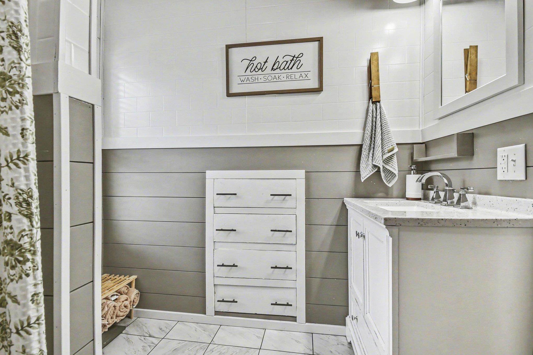 319 N Johnson Street, Bay City, MI, 48708