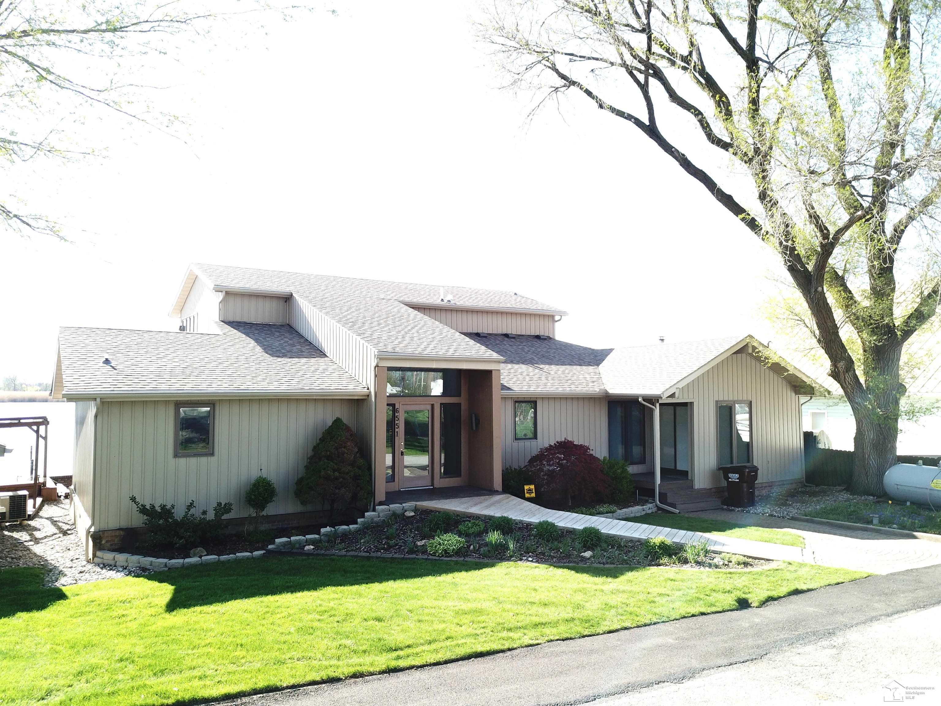 6551 Edgewater Drive, Erie, MI, 48133