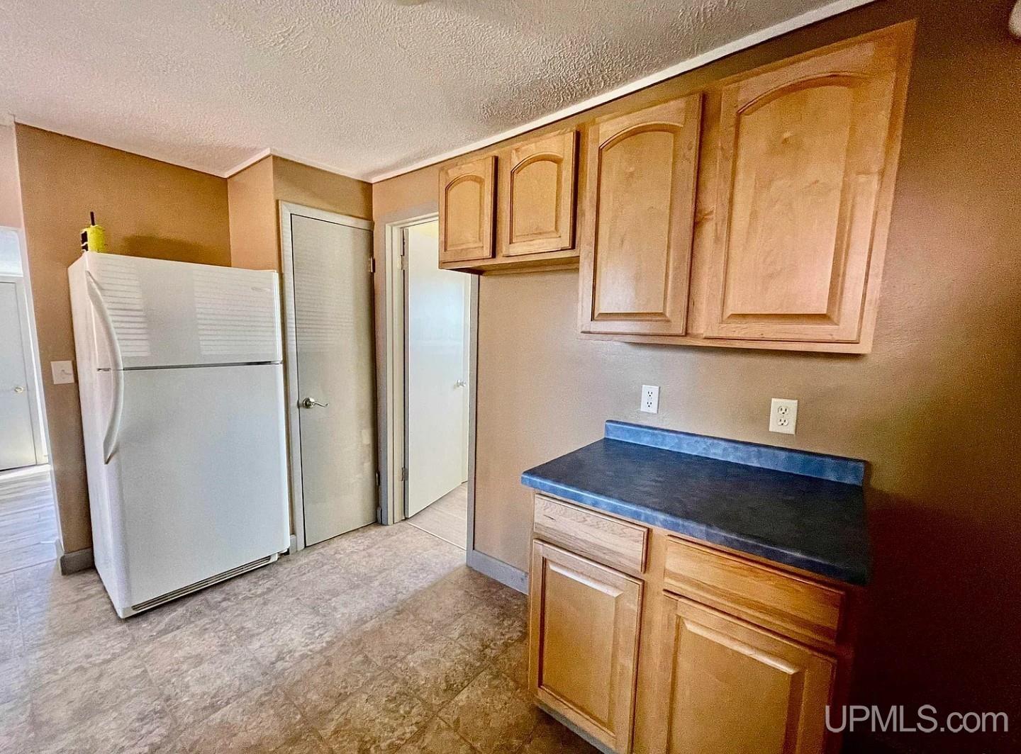 5466 W Third Street