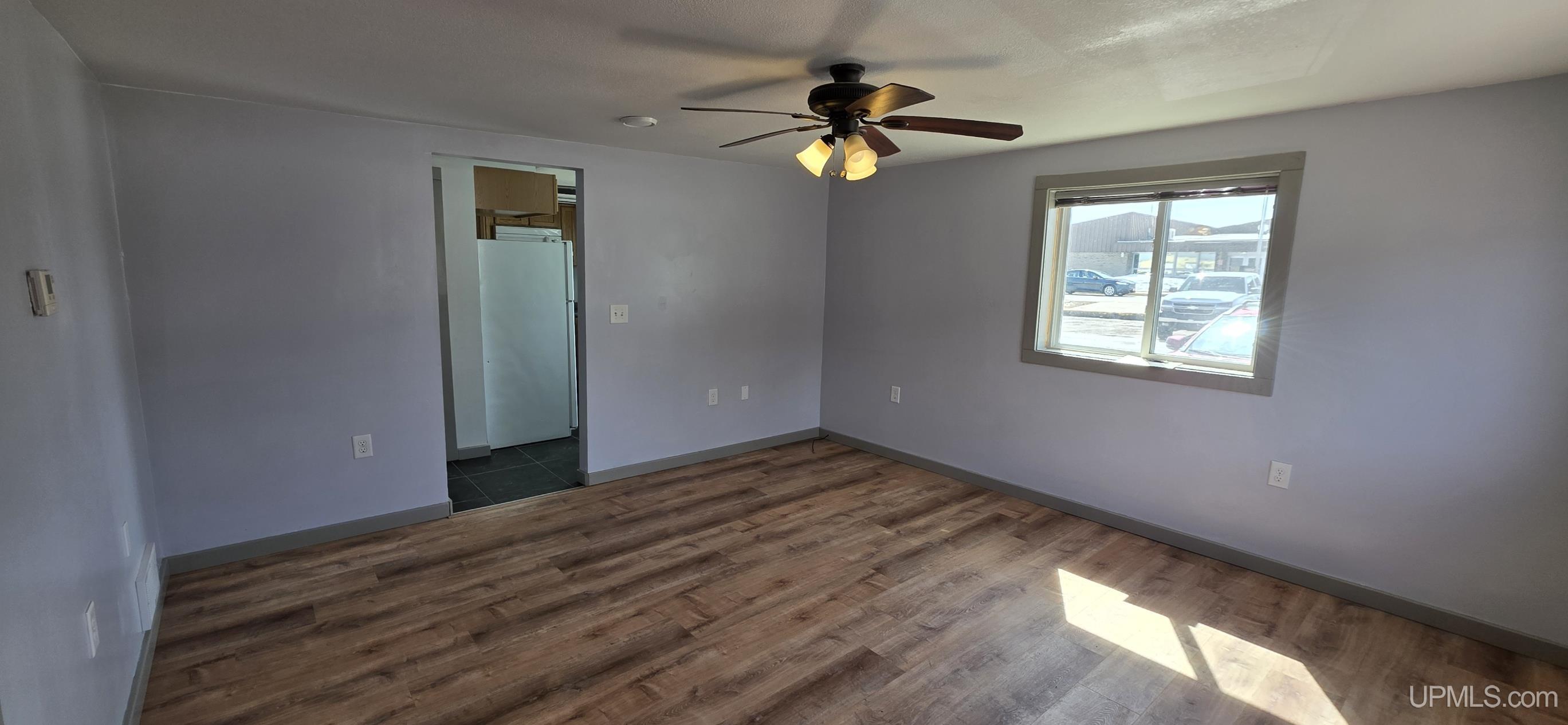 5466 W Third Street